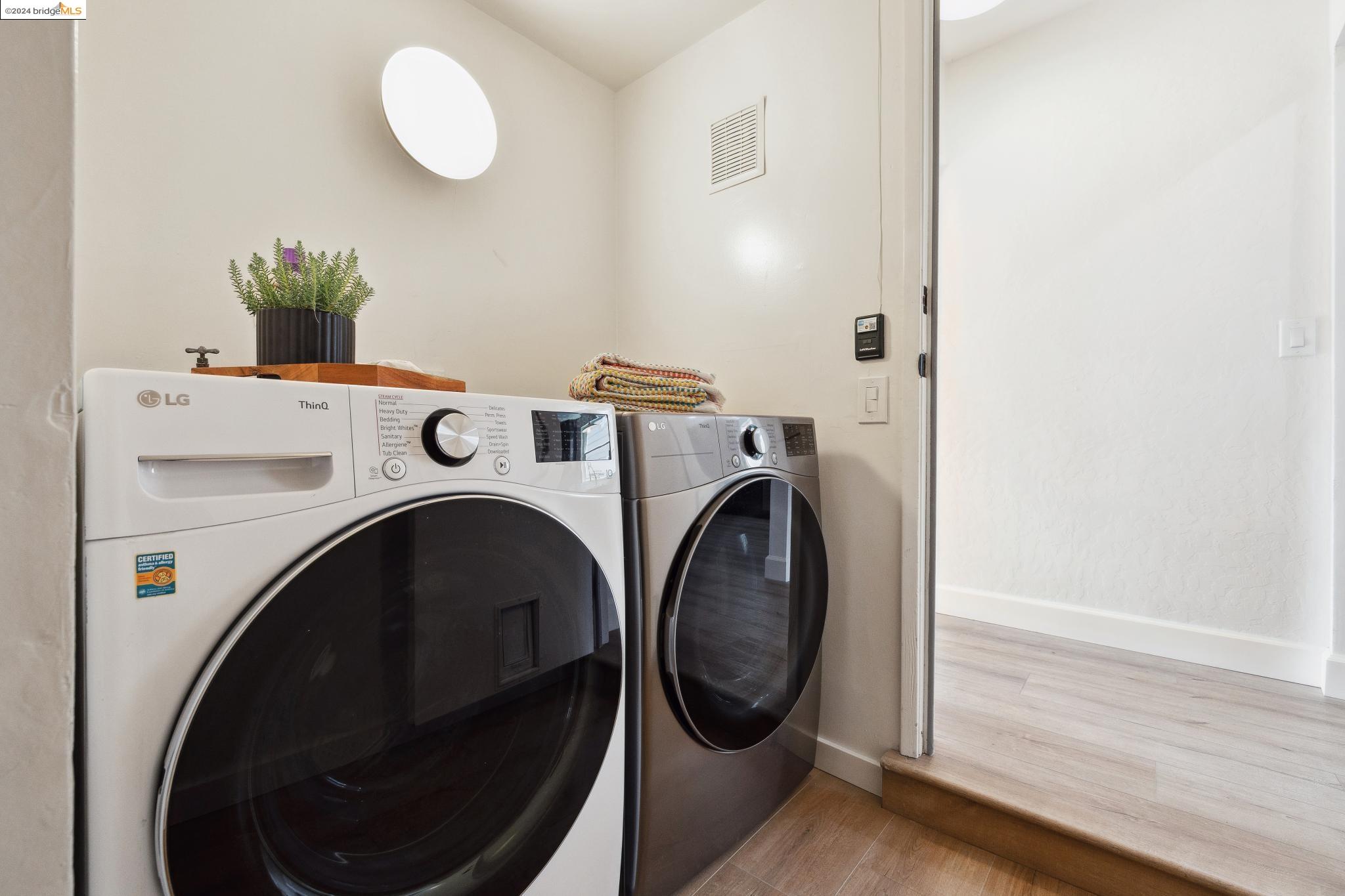 1720 Carleton Street