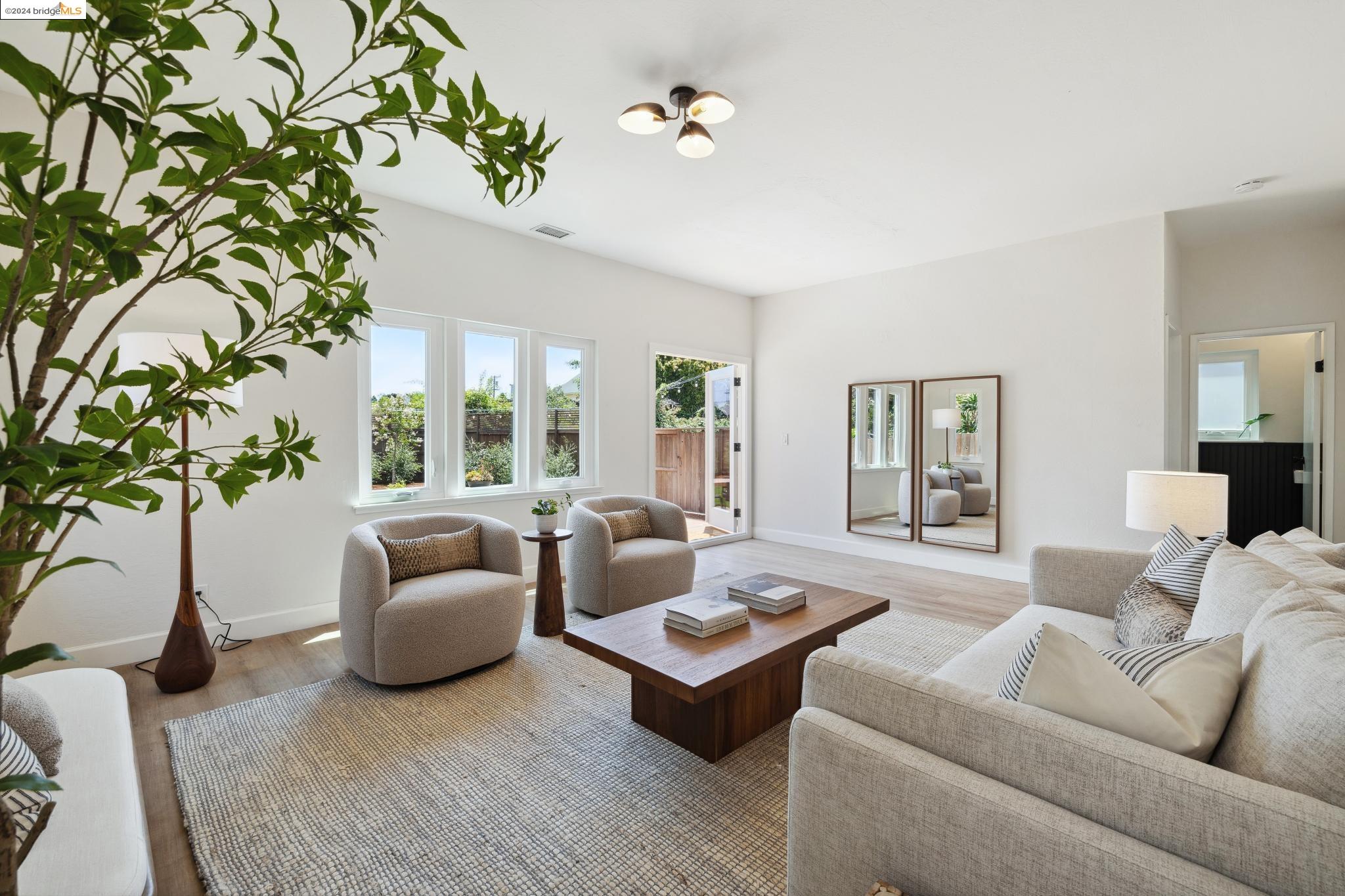 1720 Carleton Street