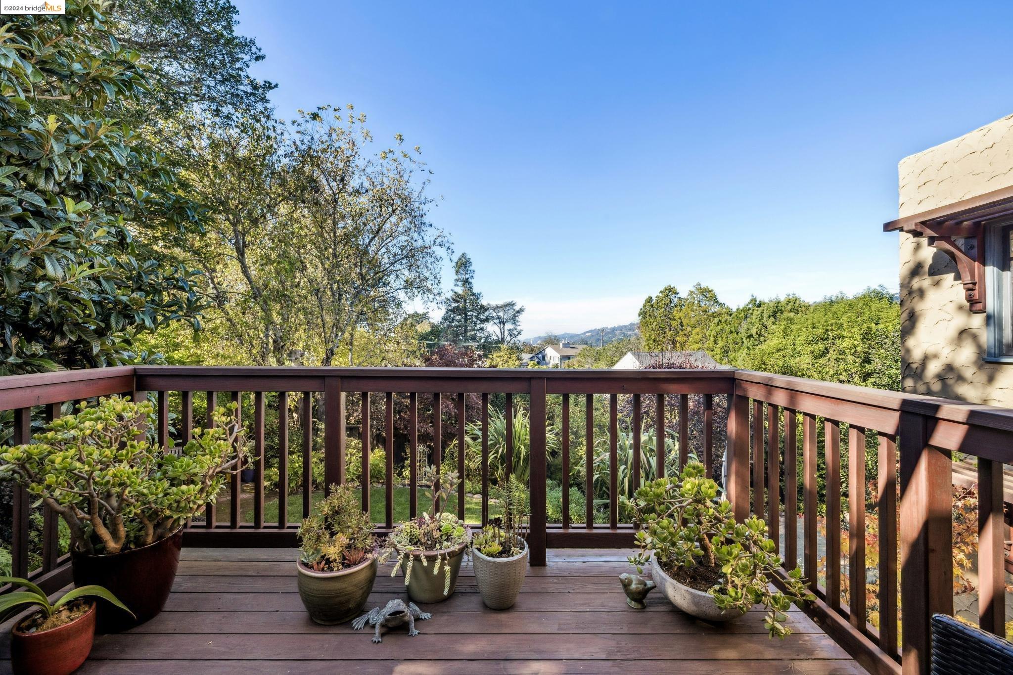 5657 Amy Dr