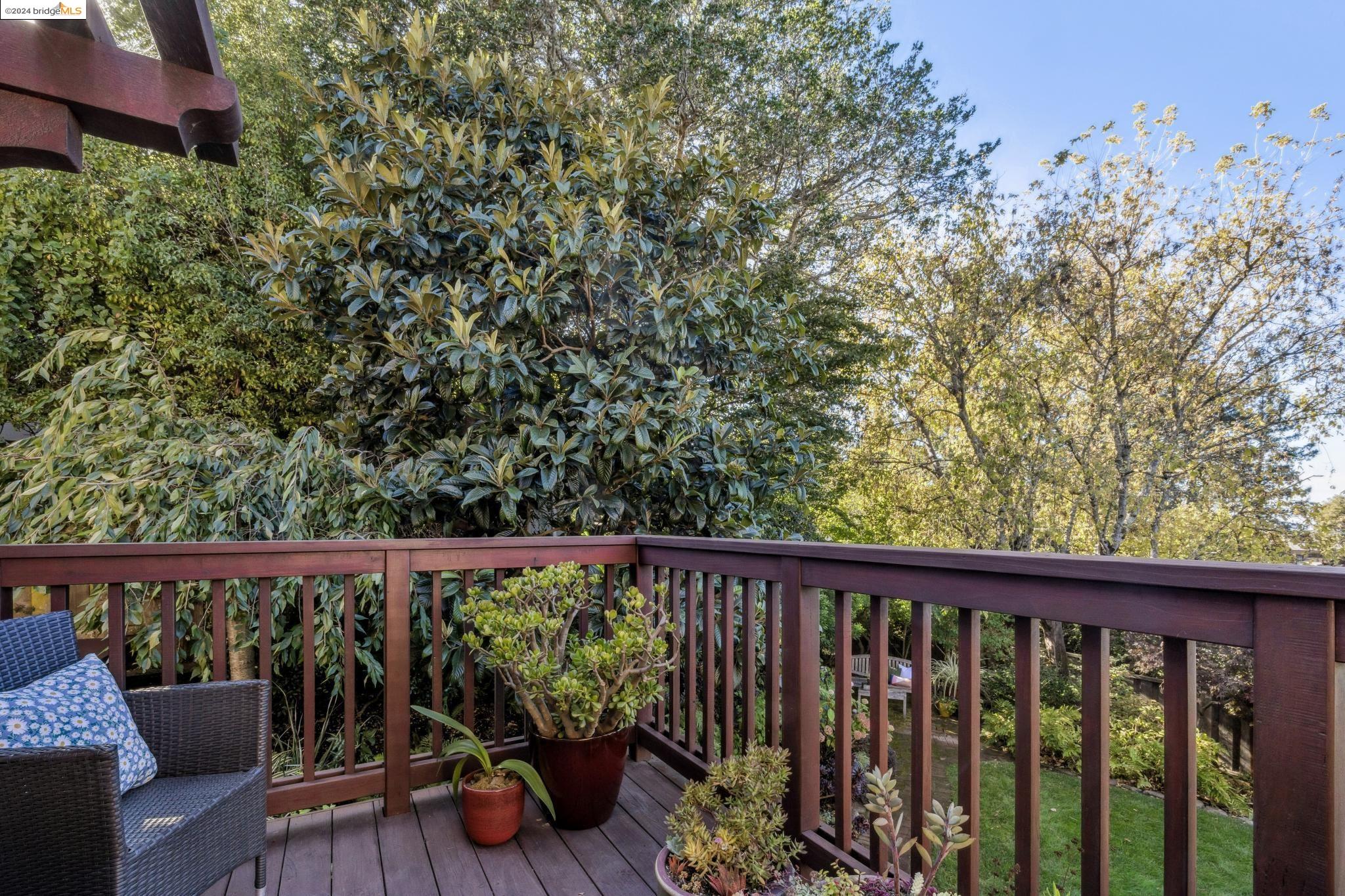 5657 Amy Dr