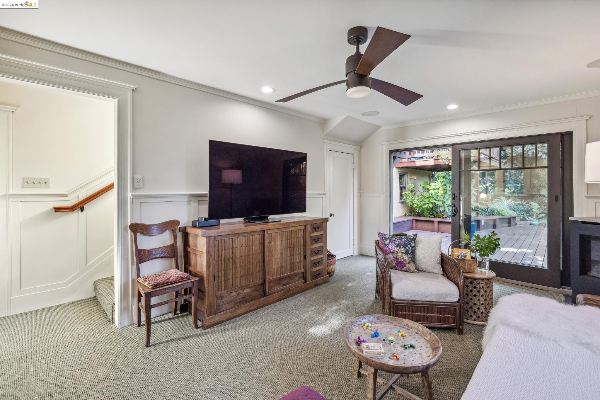 5657 Amy Dr