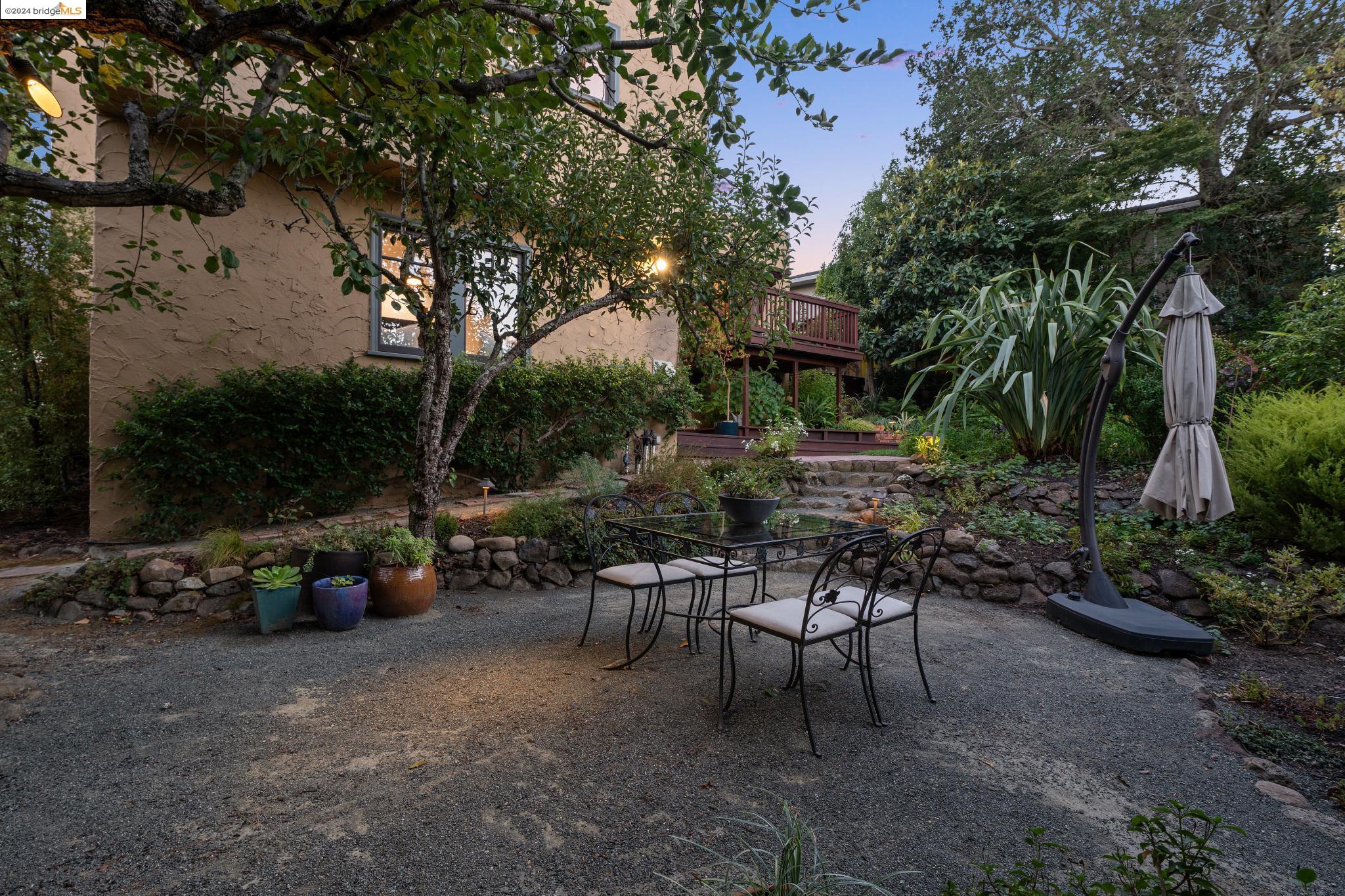 5657 Amy Dr