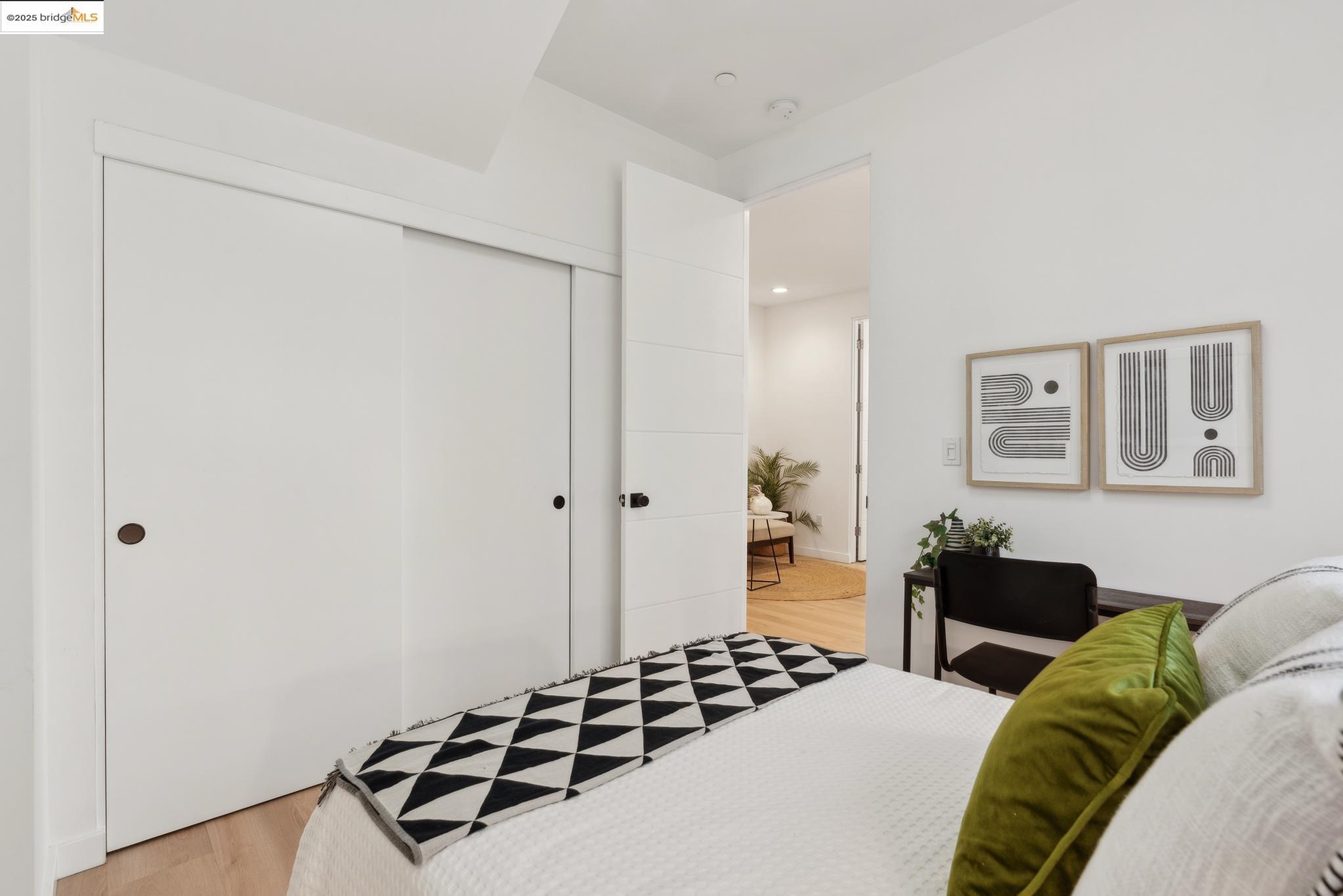 1608 32nd St
