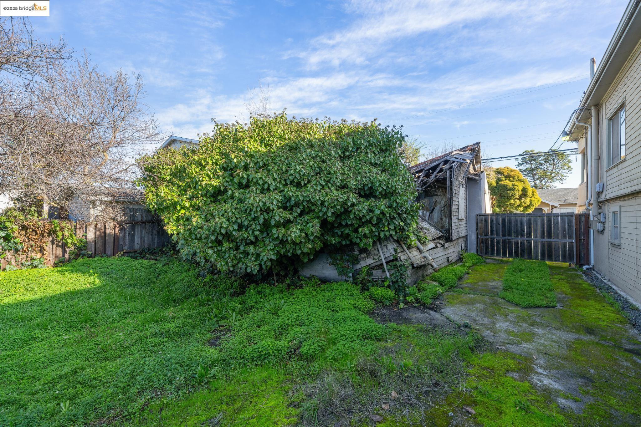 3032 Mabel St