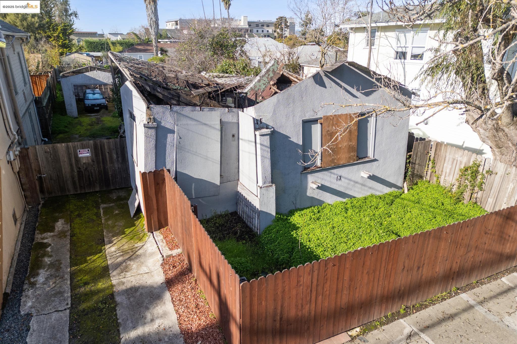 3032 Mabel St