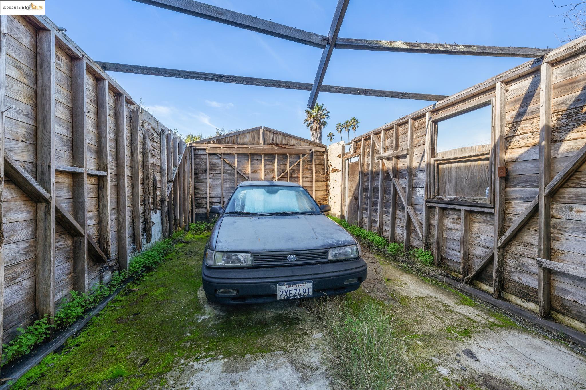 3032 Mabel St
