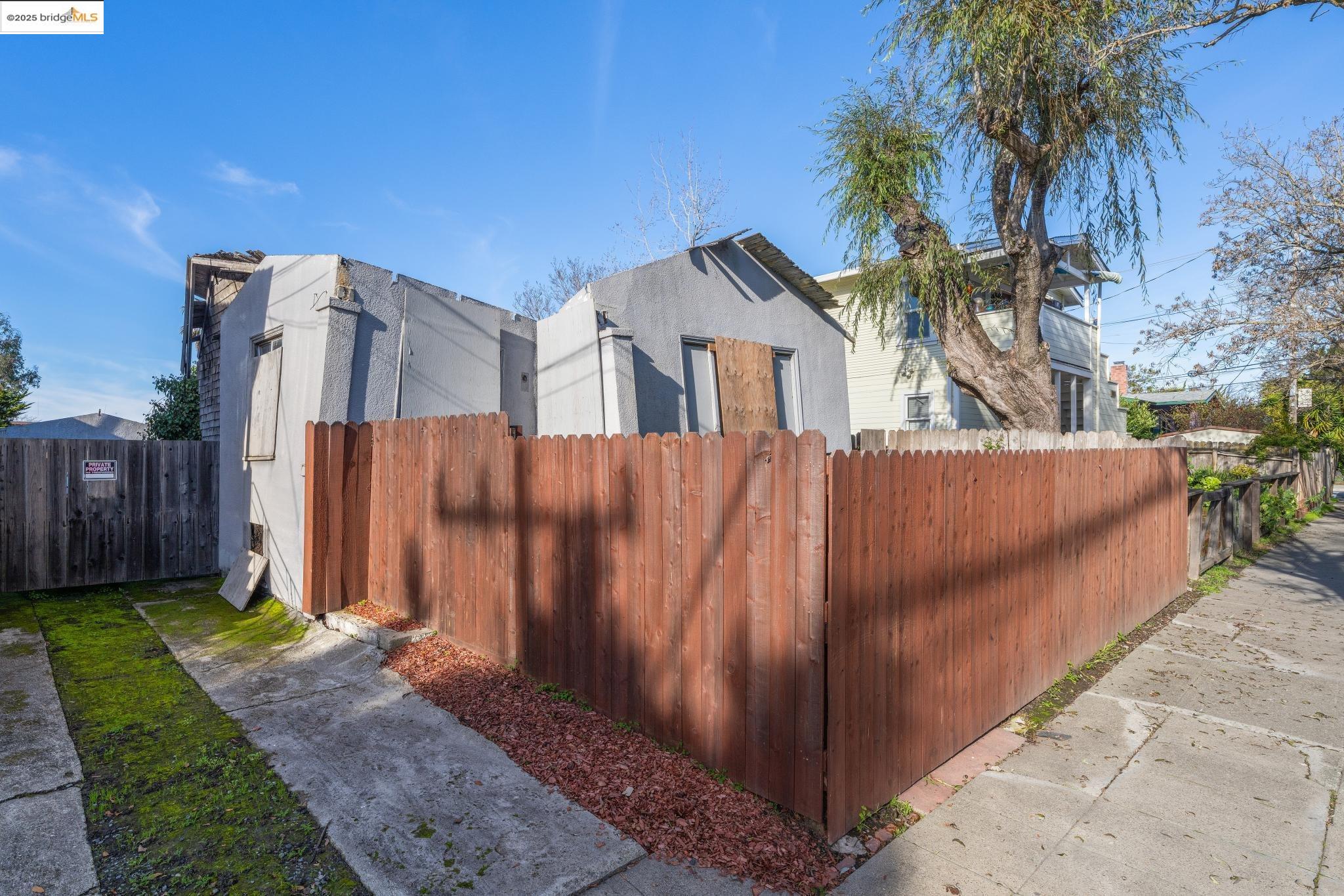 3032 Mabel St
