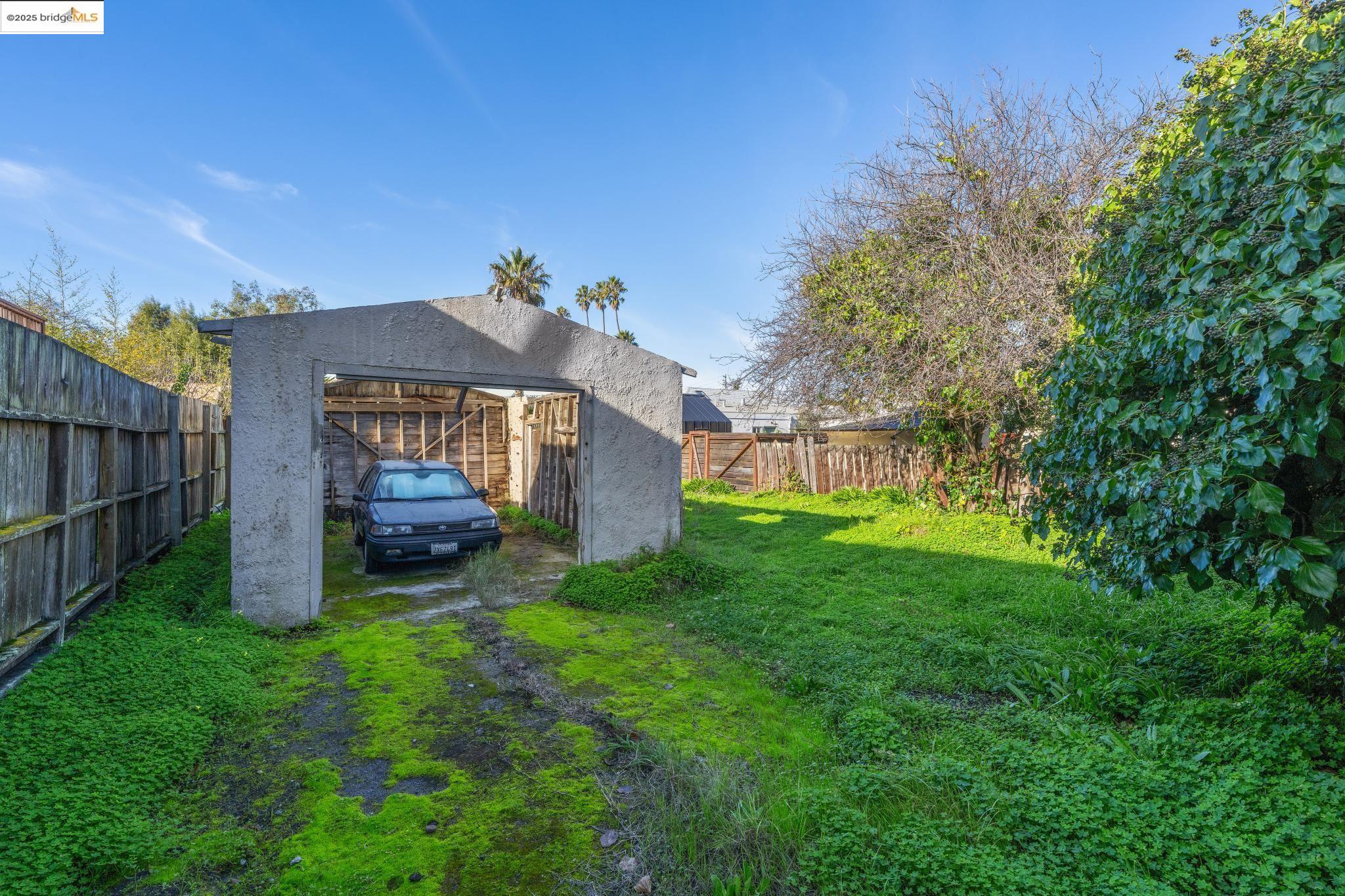 3032 Mabel St