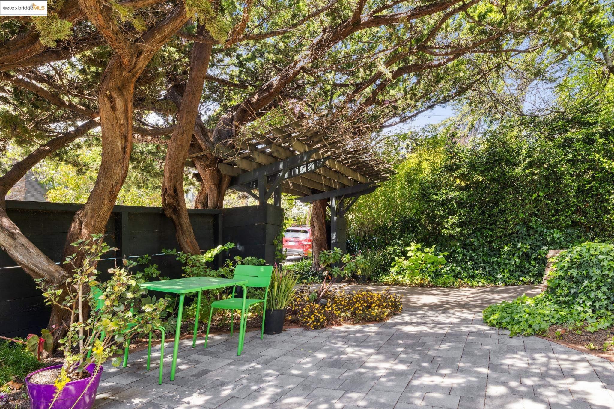 2633 Benvenue # 3