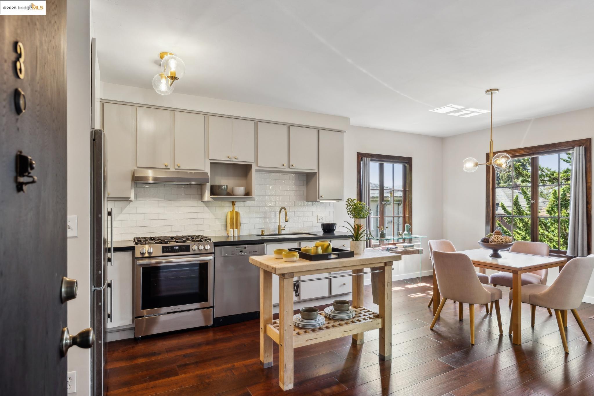 2633 Benvenue # 3