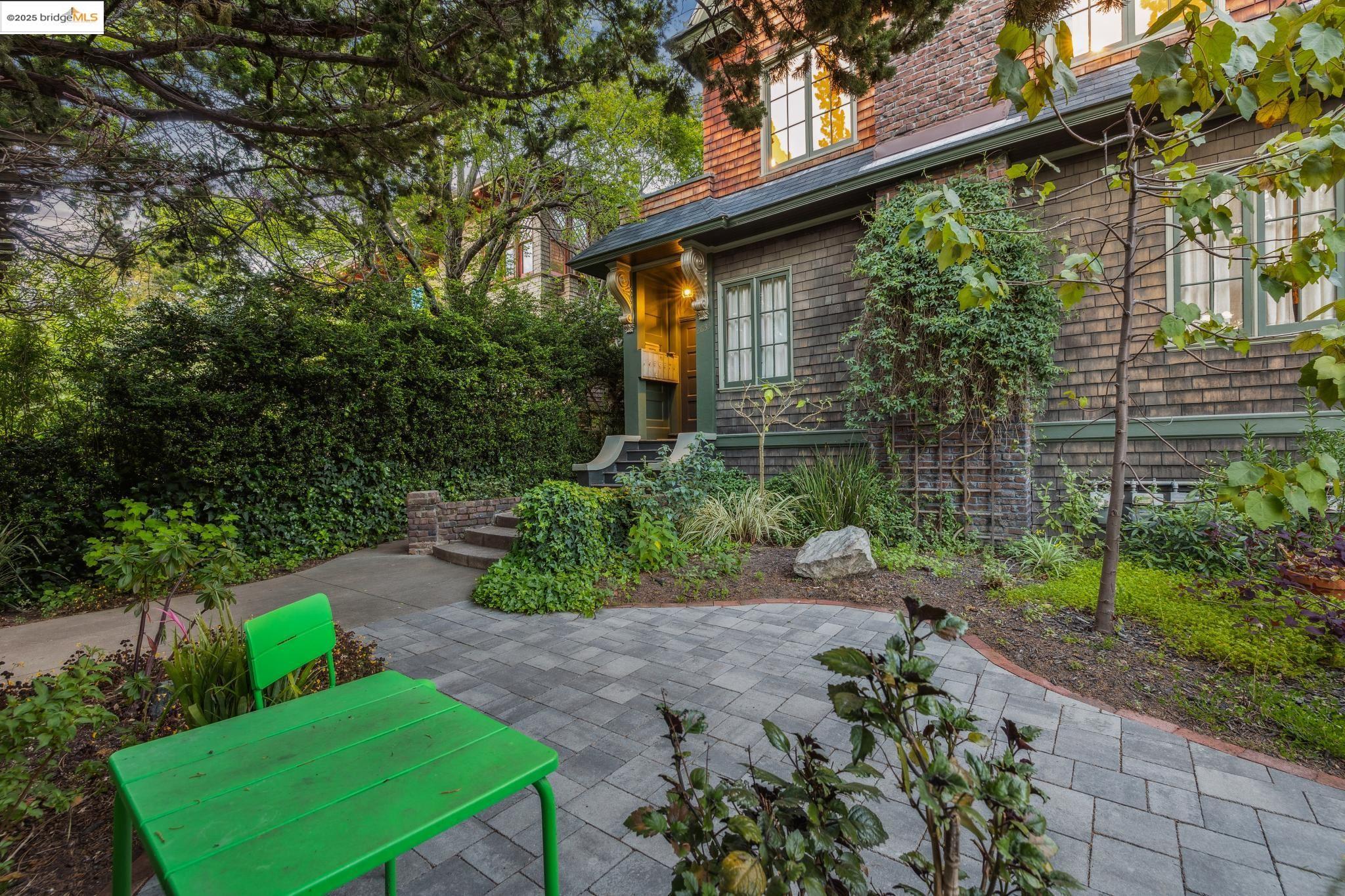 2633 Benvenue # 3
