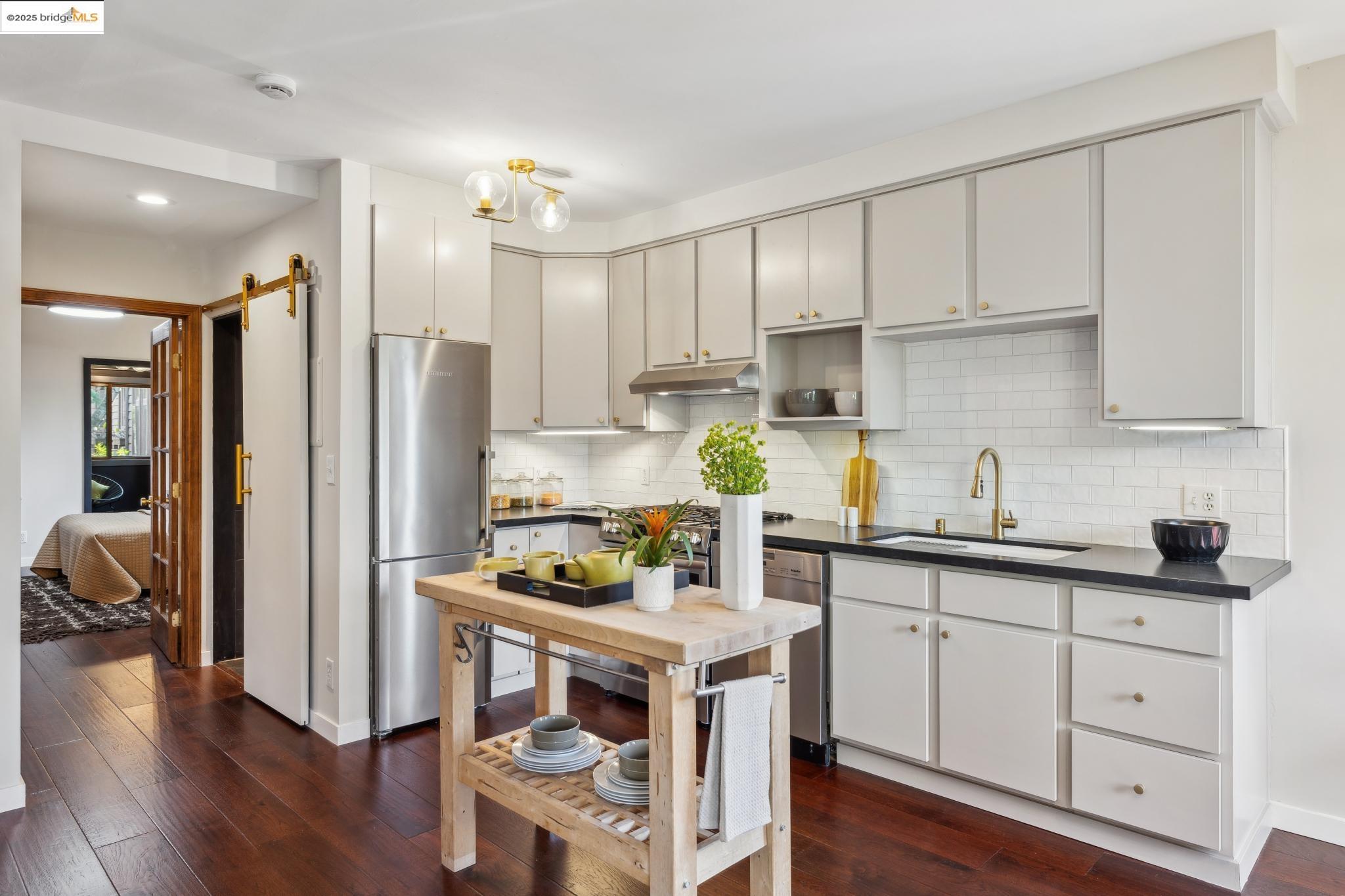 2633 Benvenue # 3