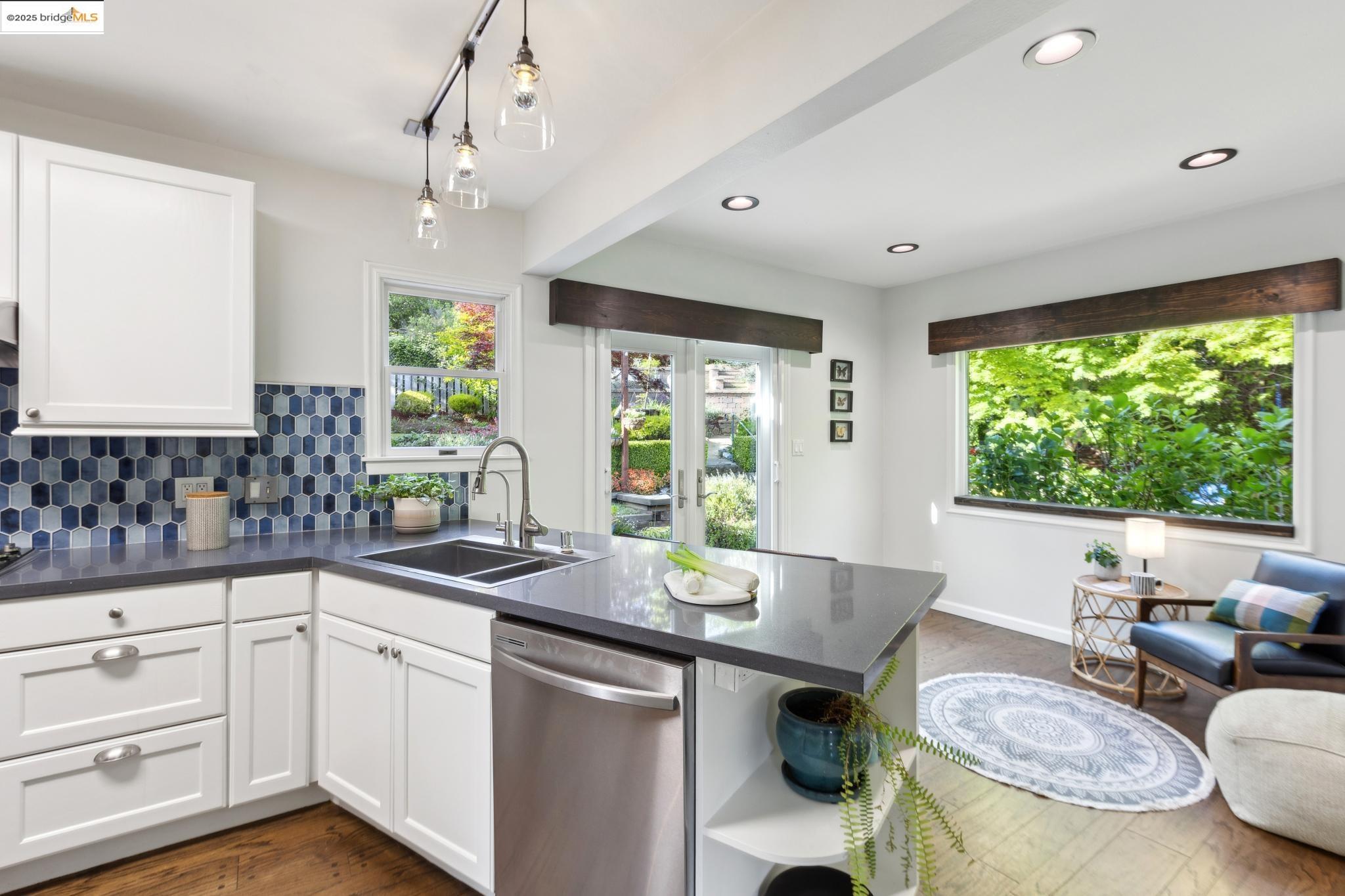 39 El Carmello Circle