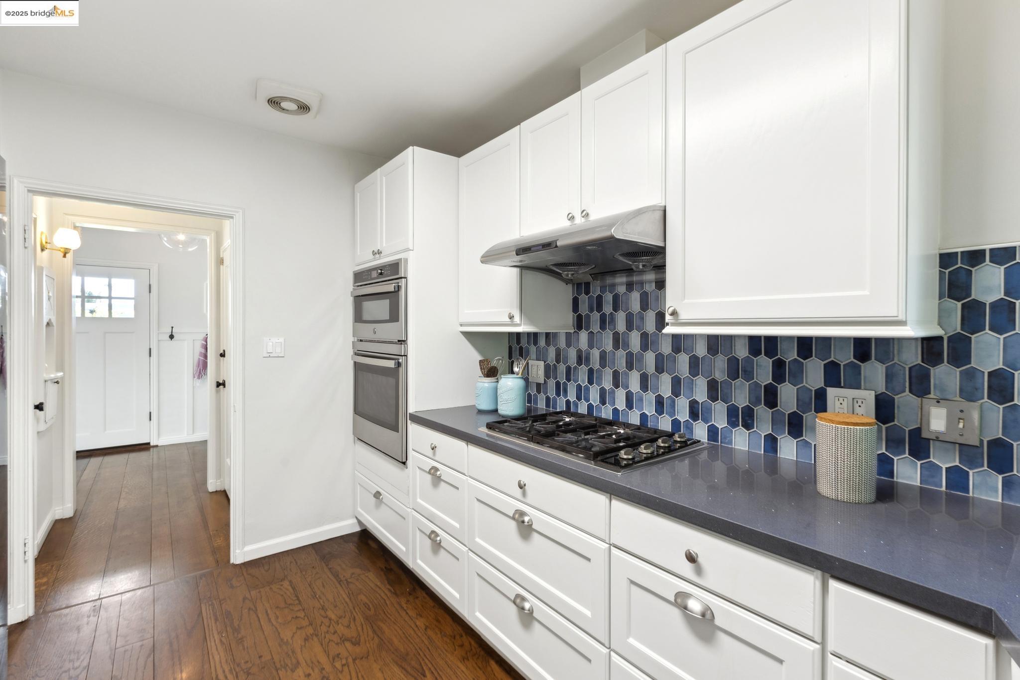 39 El Carmello Circle