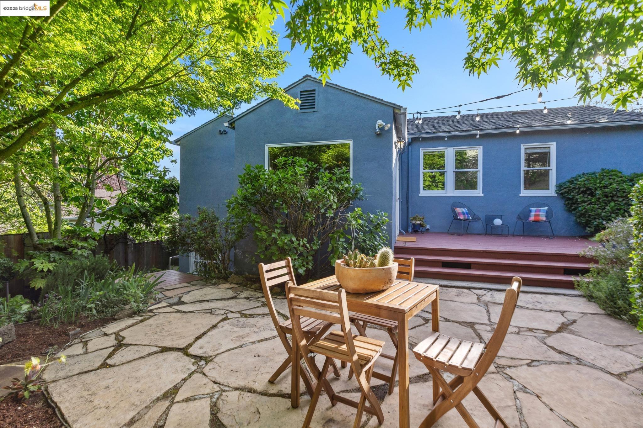 39 El Carmello Circle