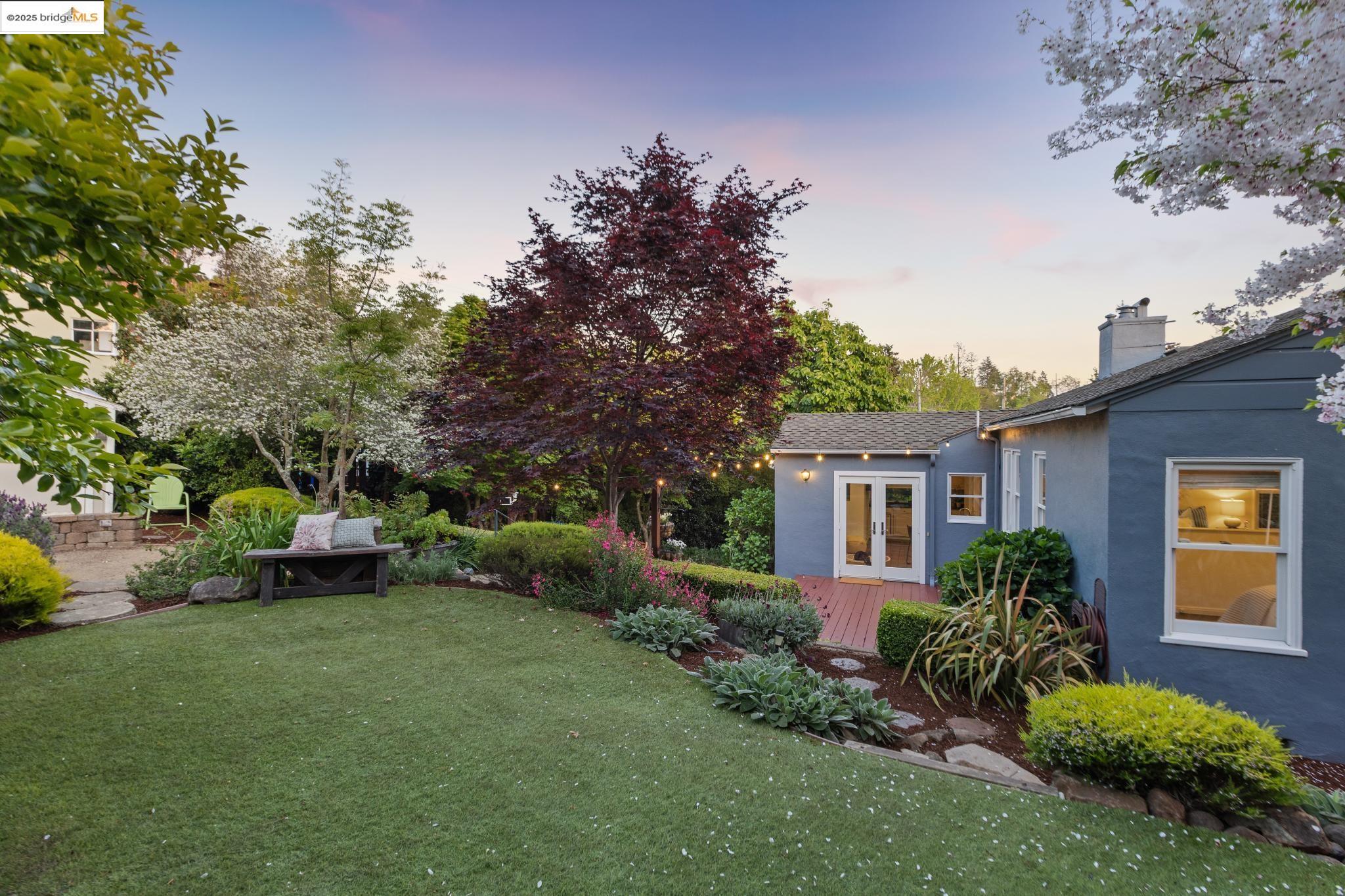 39 El Carmello Circle