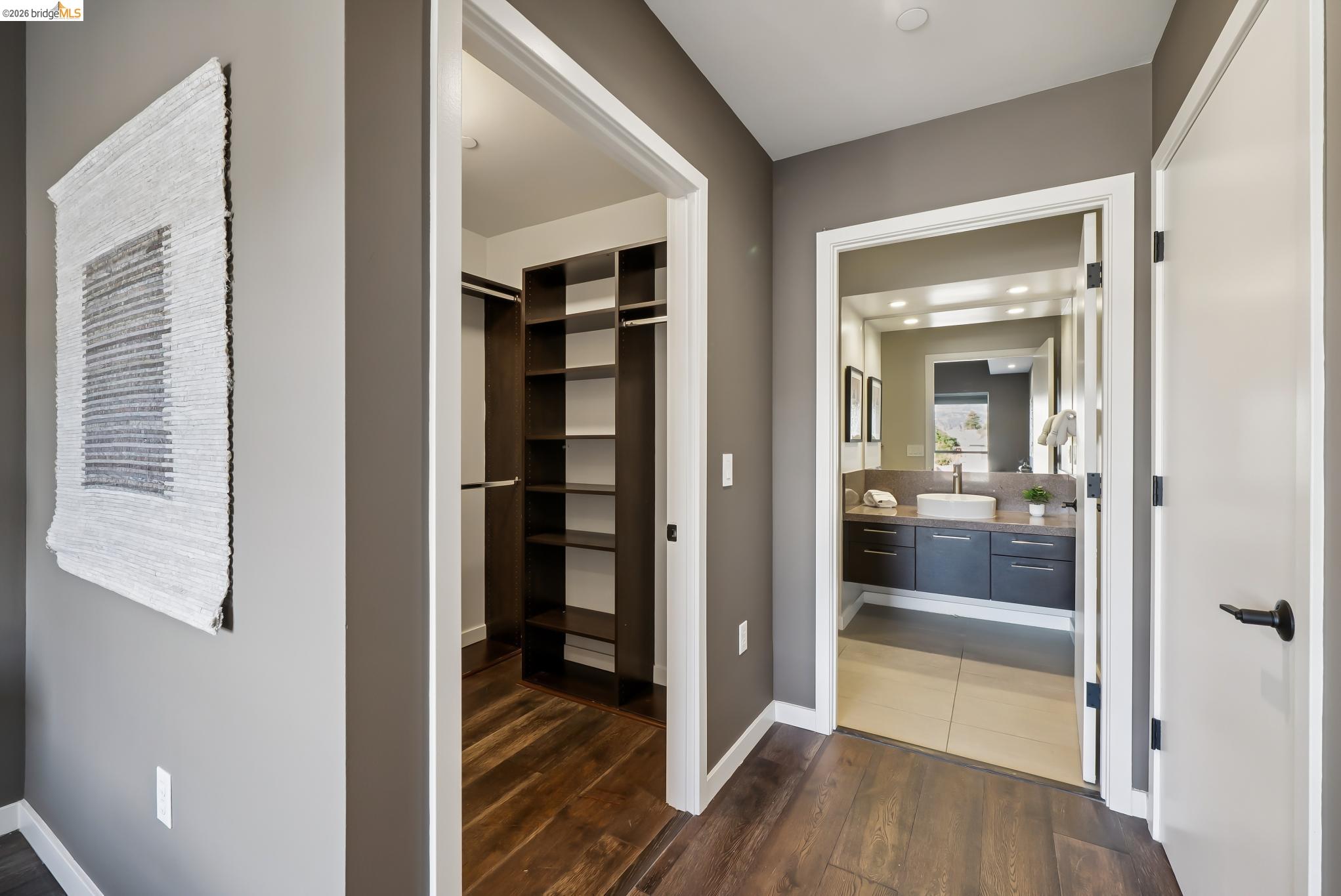 6465 San Pablo # 203