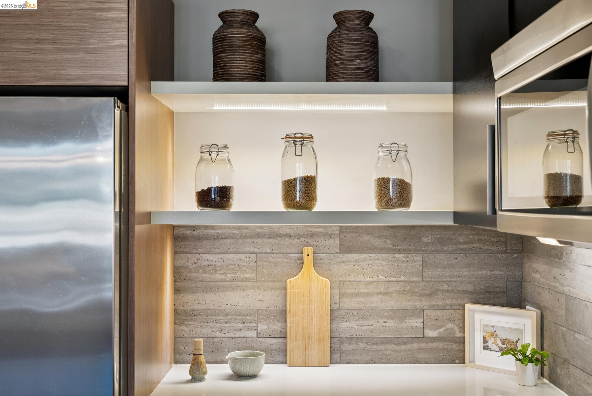 6465 San Pablo # 203