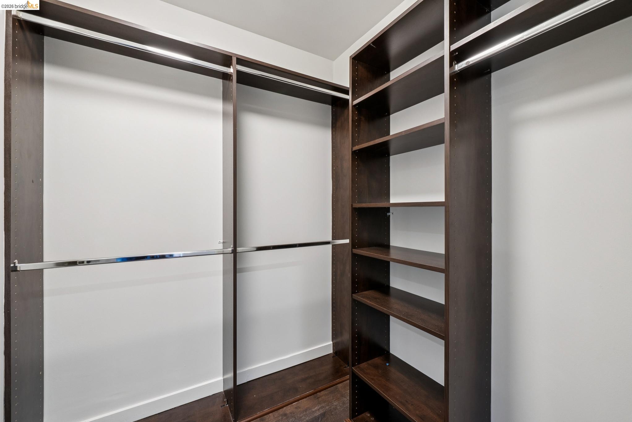 6465 San Pablo # 203