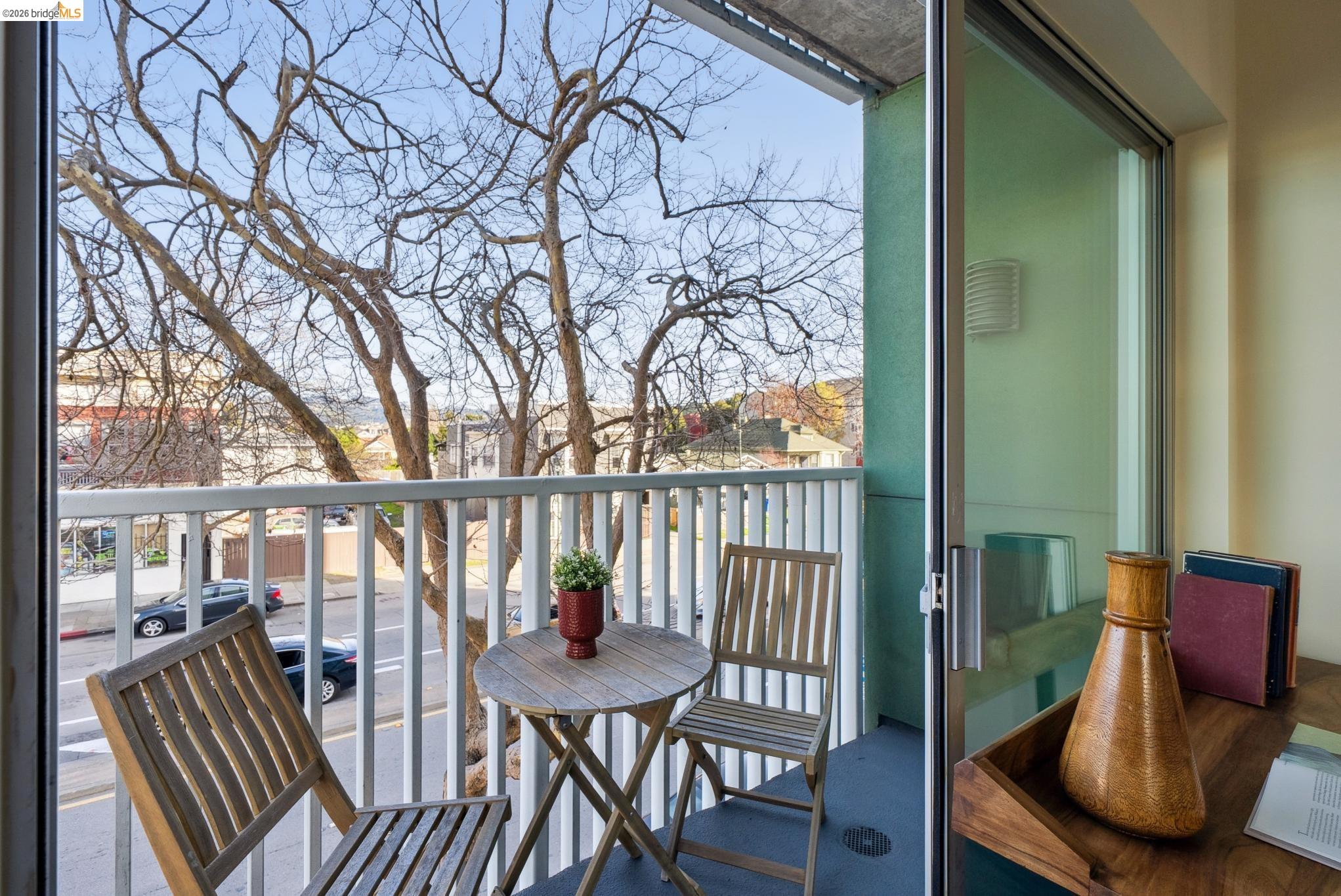 6465 San Pablo # 203