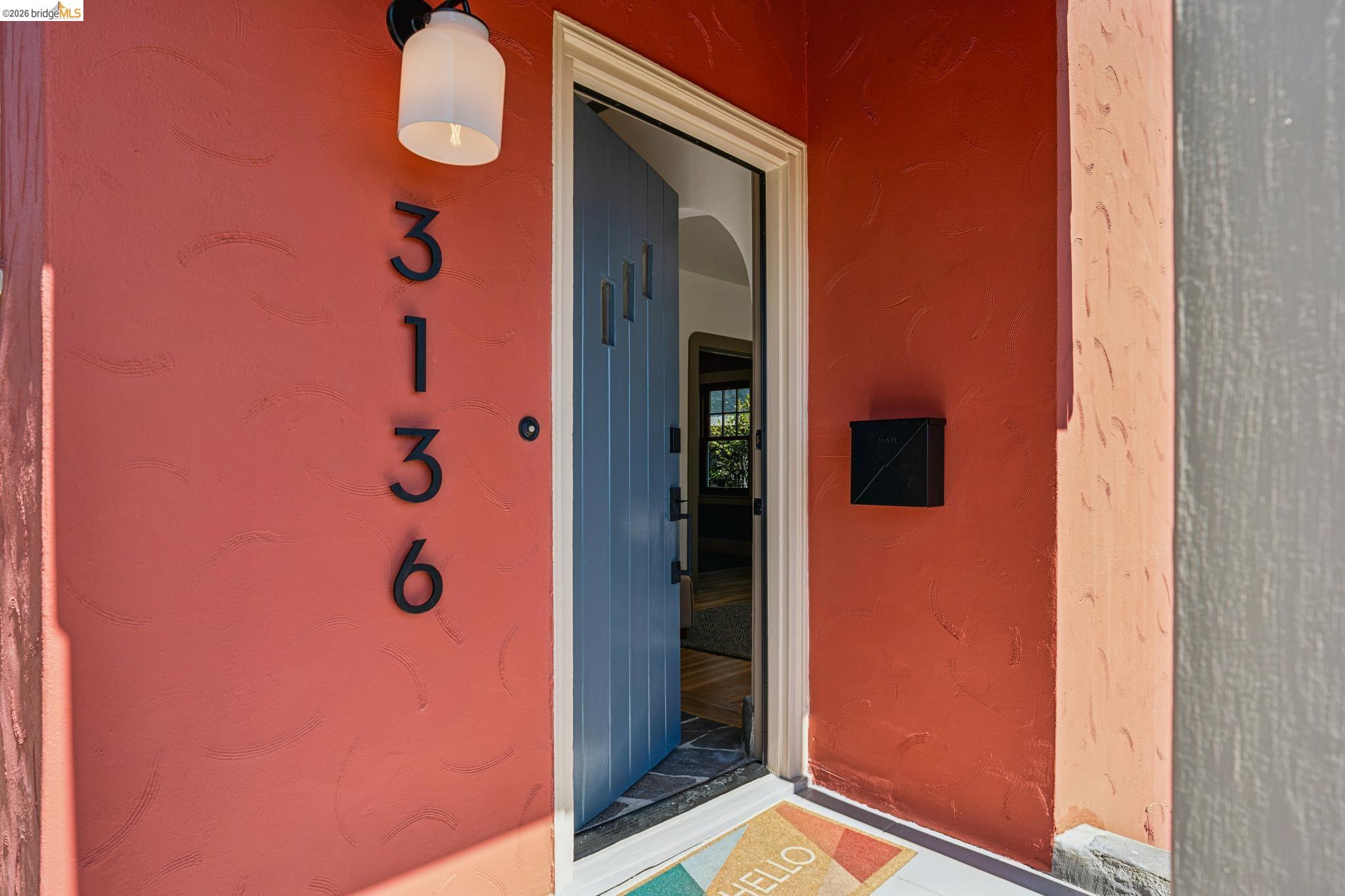 3136 Arizona St