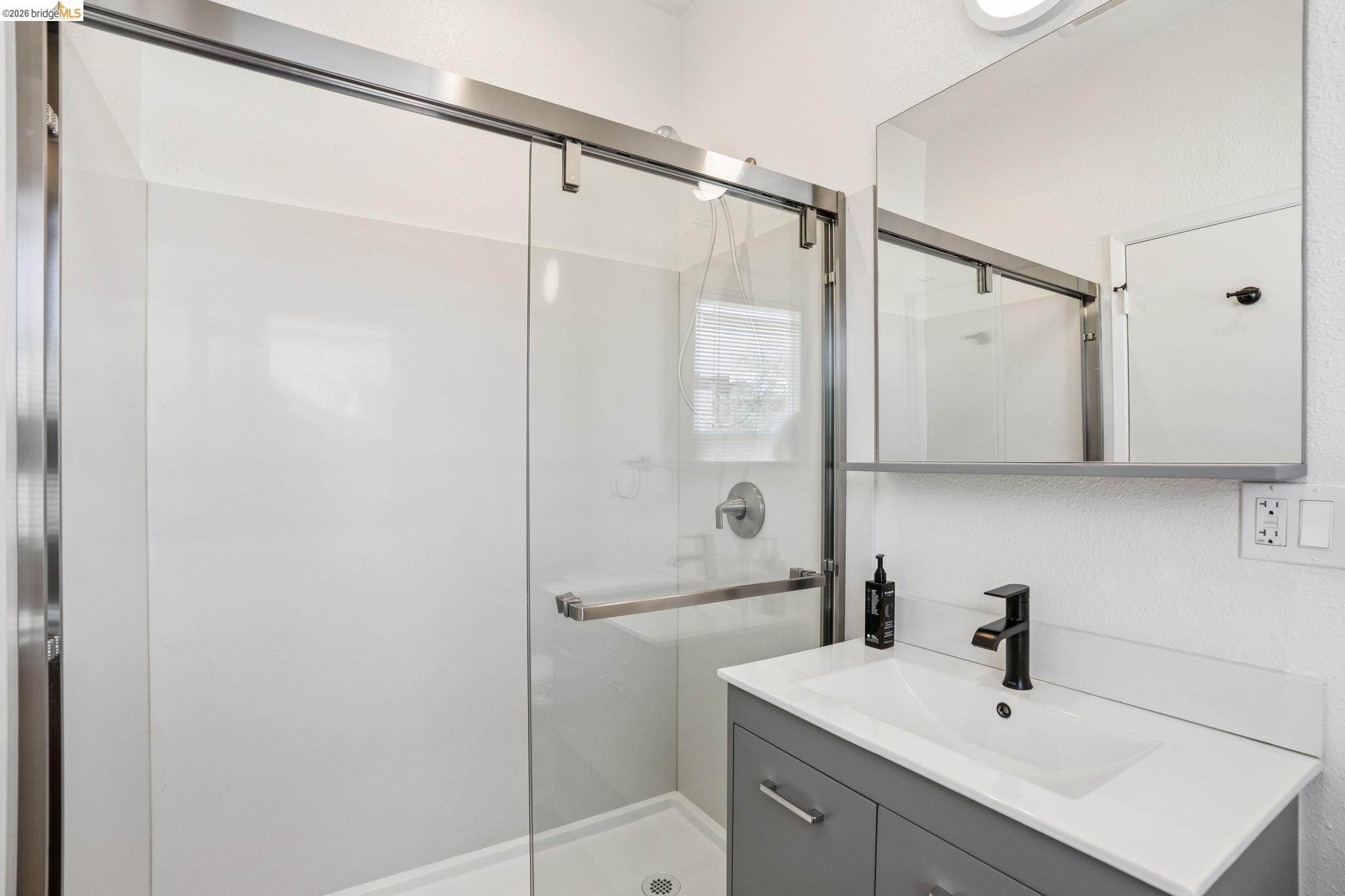 4722-4726 Shattuck Ave