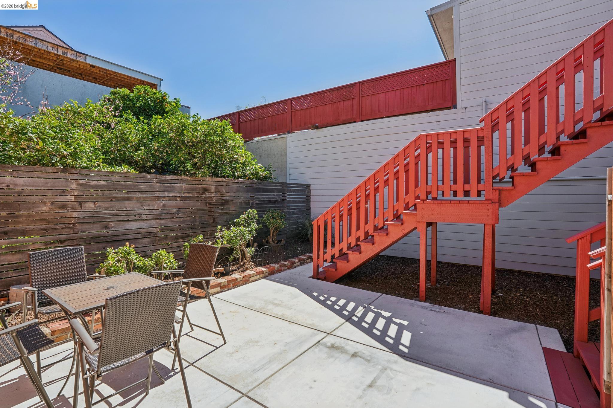 4722-4726 Shattuck Ave