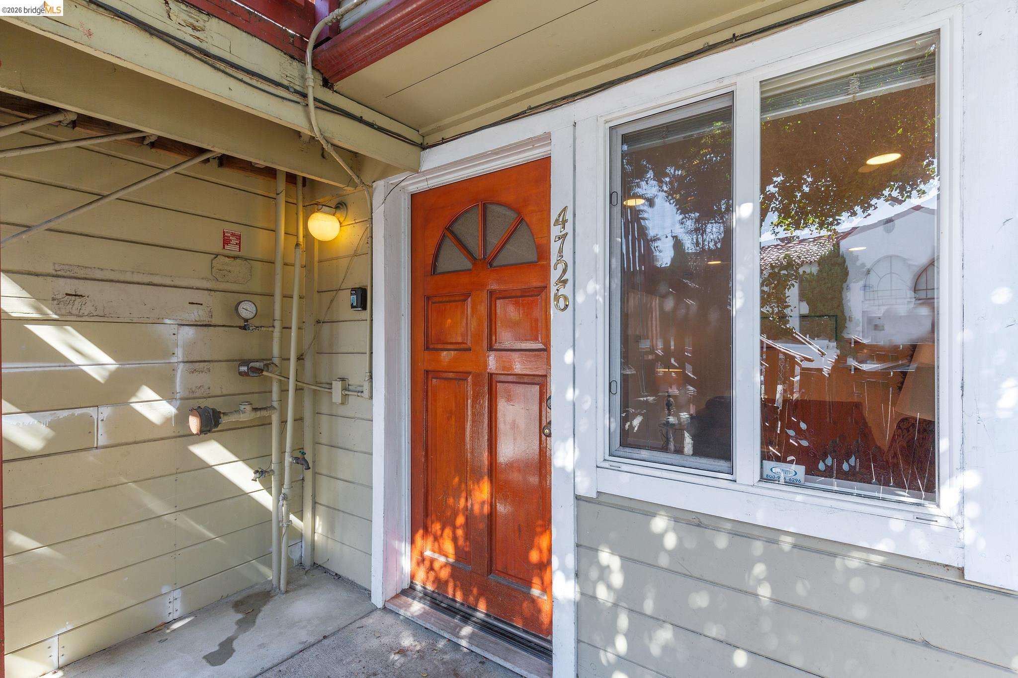 4722-4726 Shattuck Ave