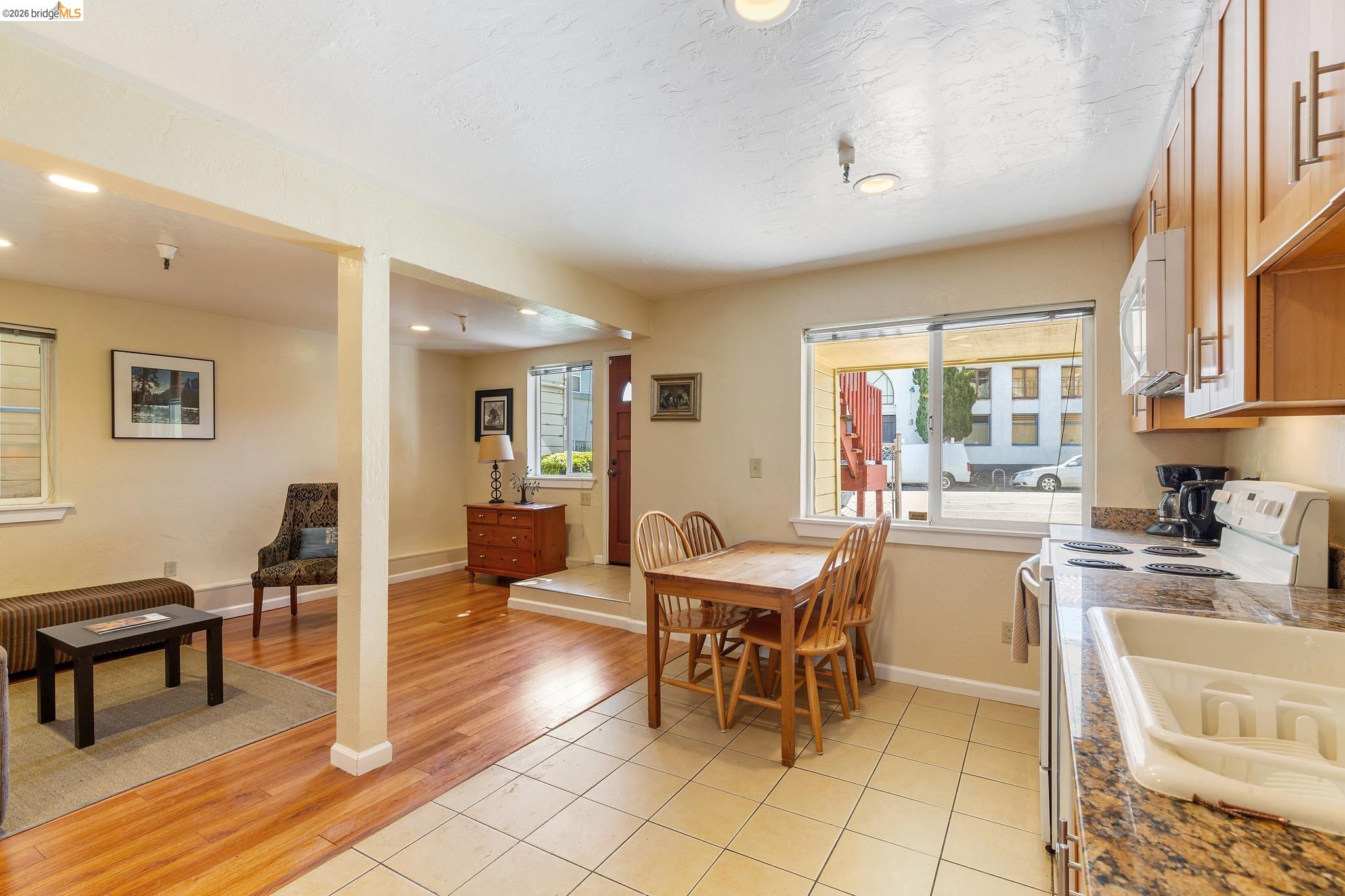 4722-4726 Shattuck Ave
