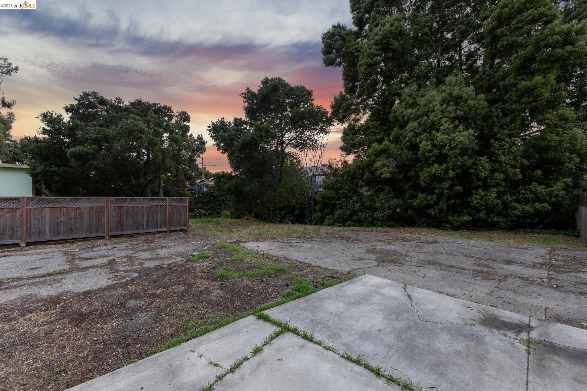3435 Dimond Ave