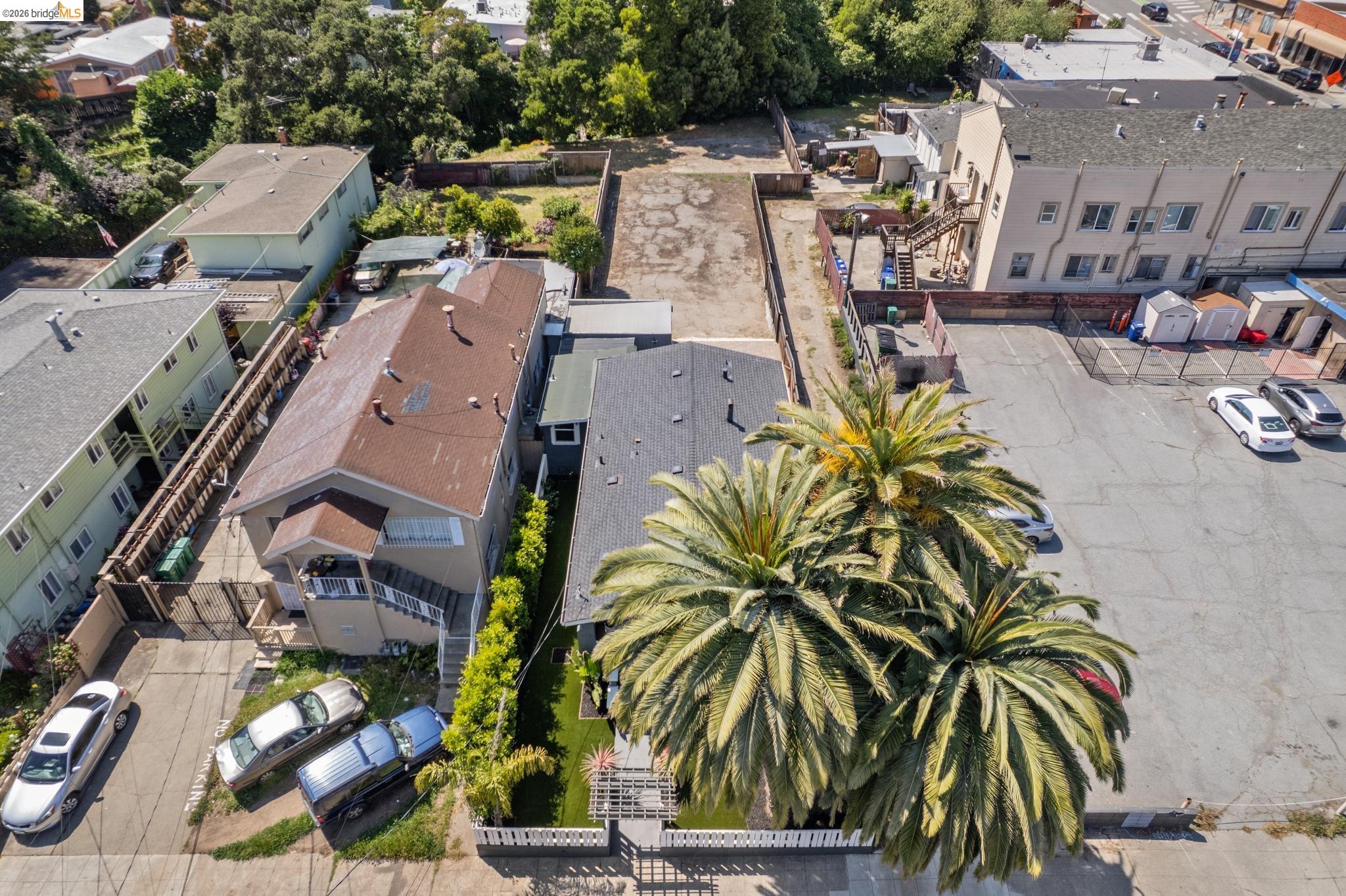 3435 Dimond Ave