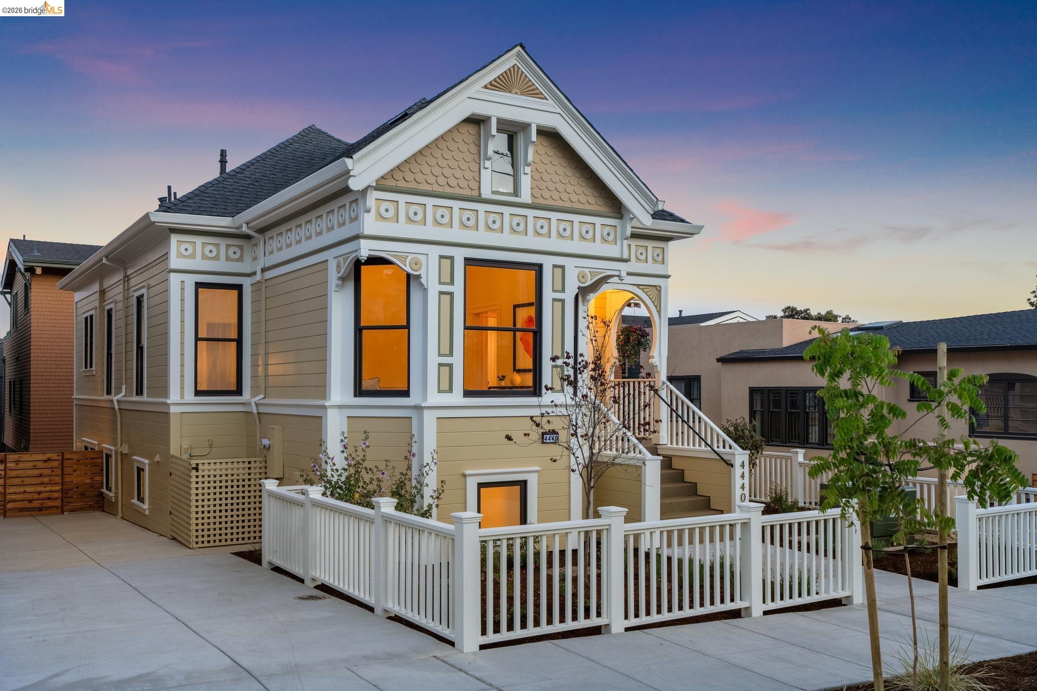 4440 Howe St Oakland CA