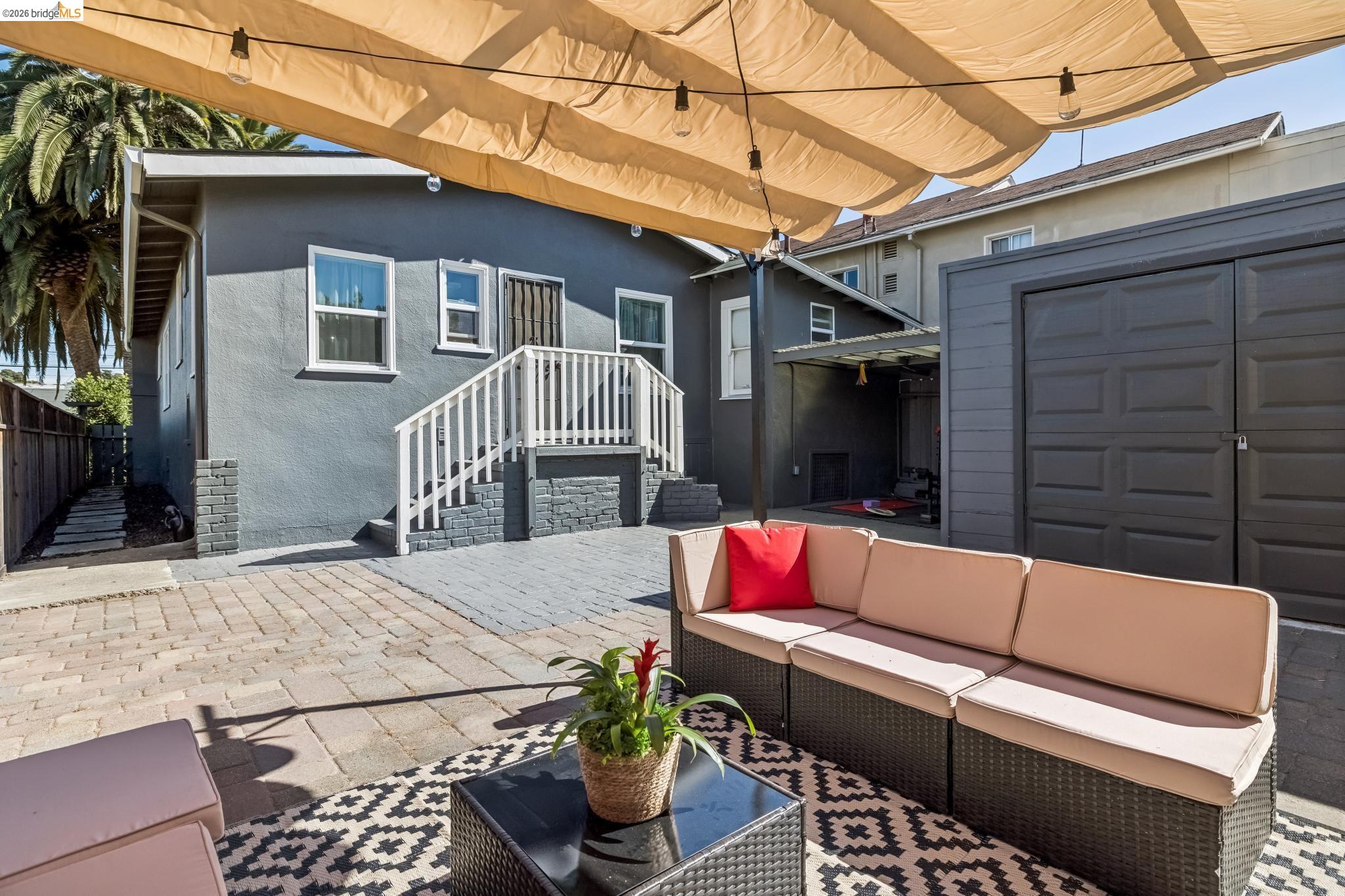 3435 Dimond Ave