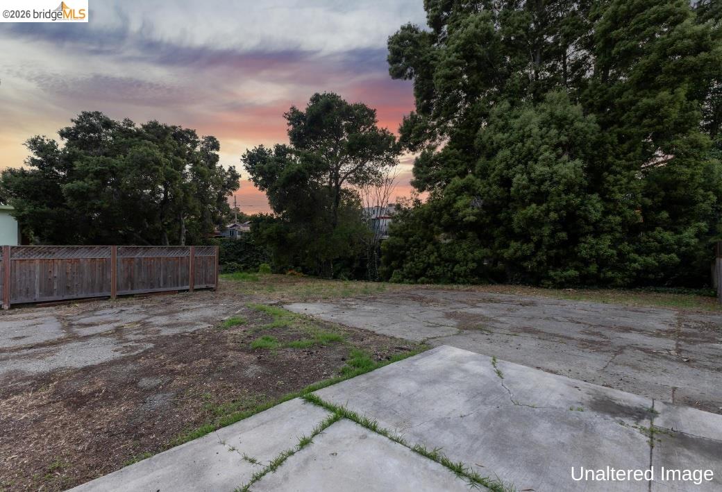 3435 Dimond Ave