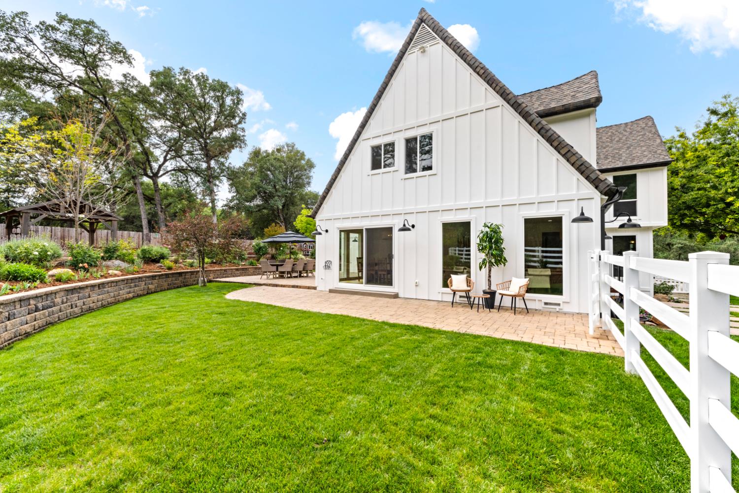 3359 Saint Ives Court