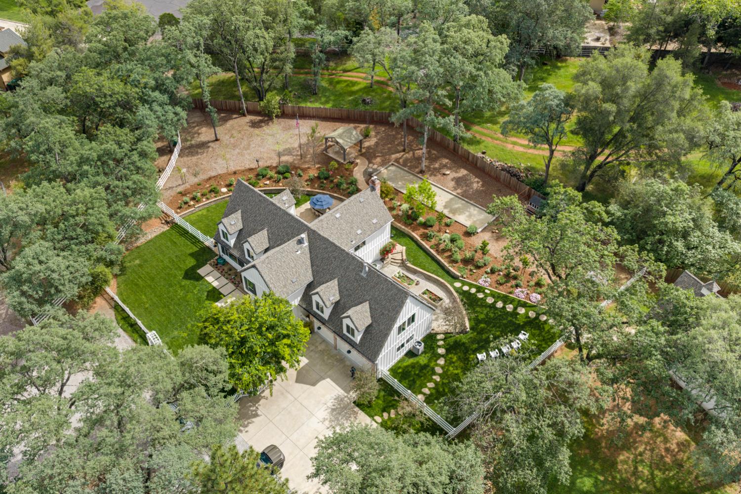3359 Saint Ives Court