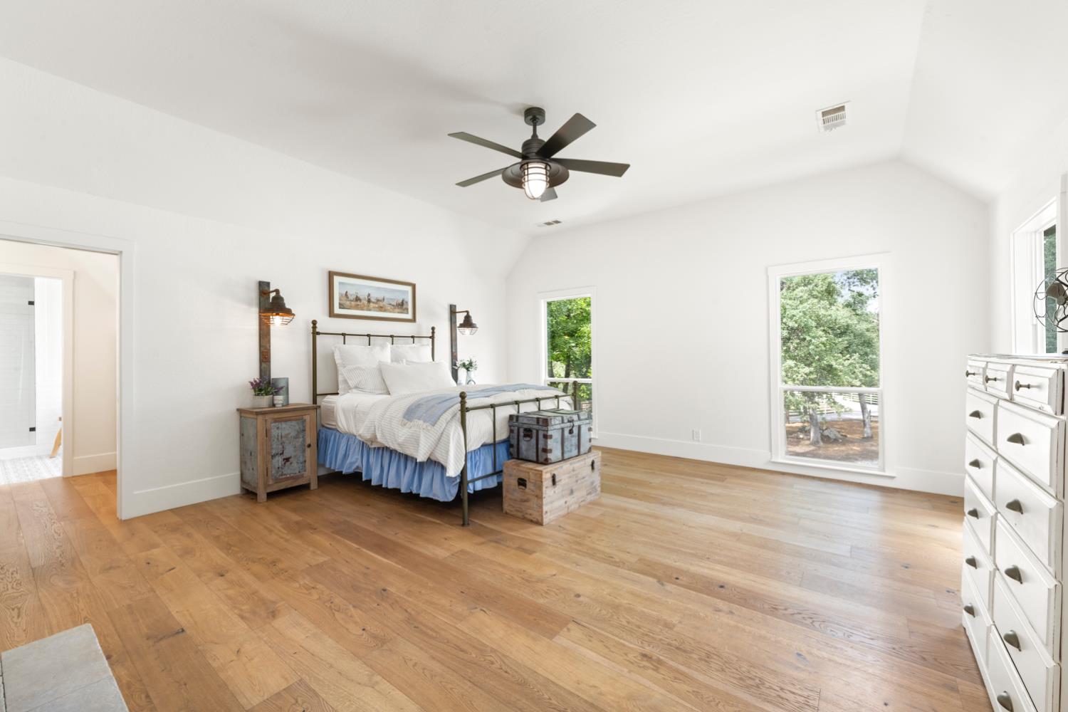 3359 Saint Ives Court
