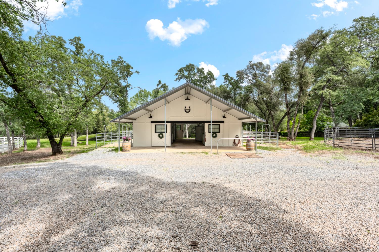 3359 Saint Ives Court