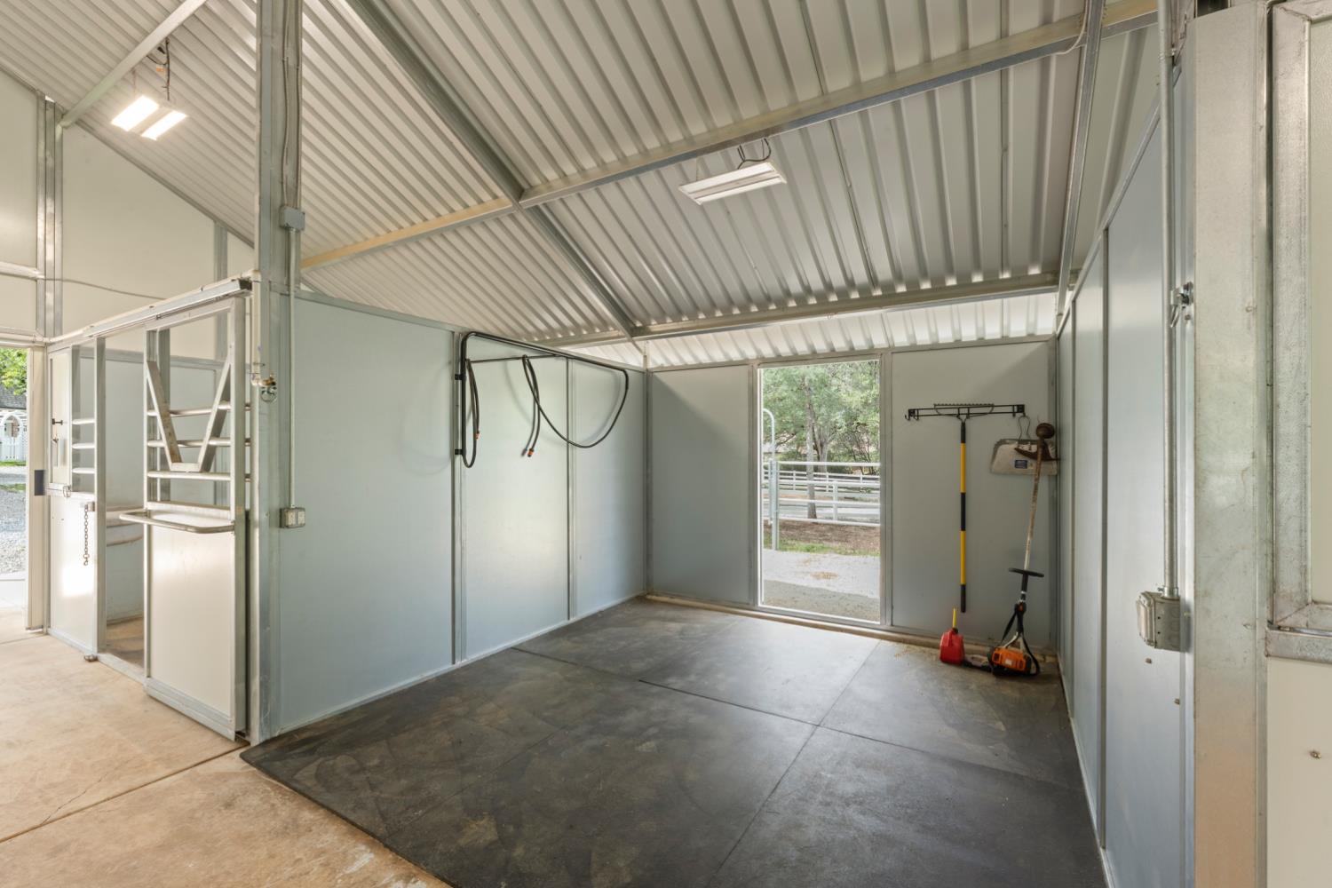 3359 Saint Ives Court
