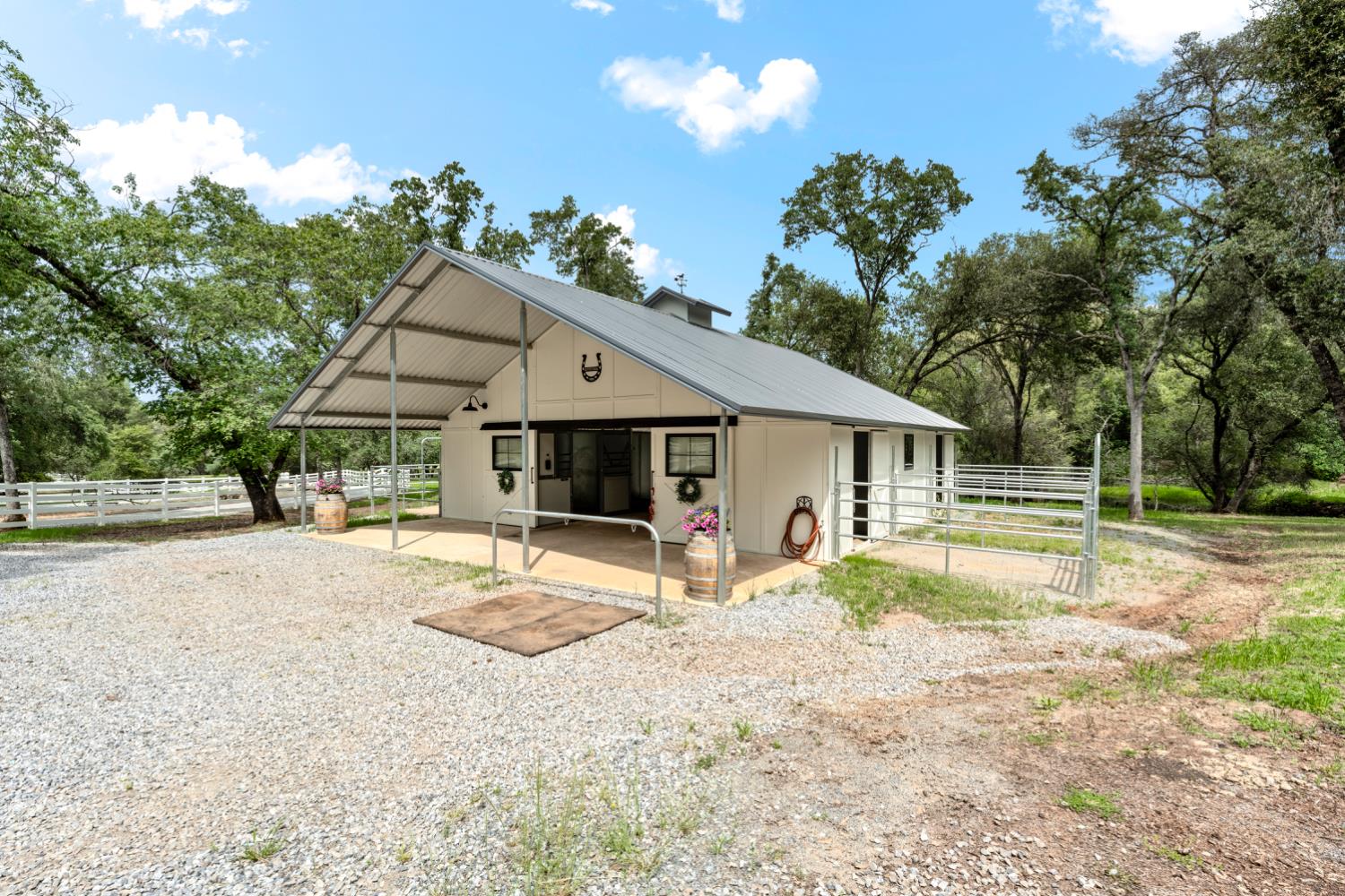 3359 Saint Ives Court