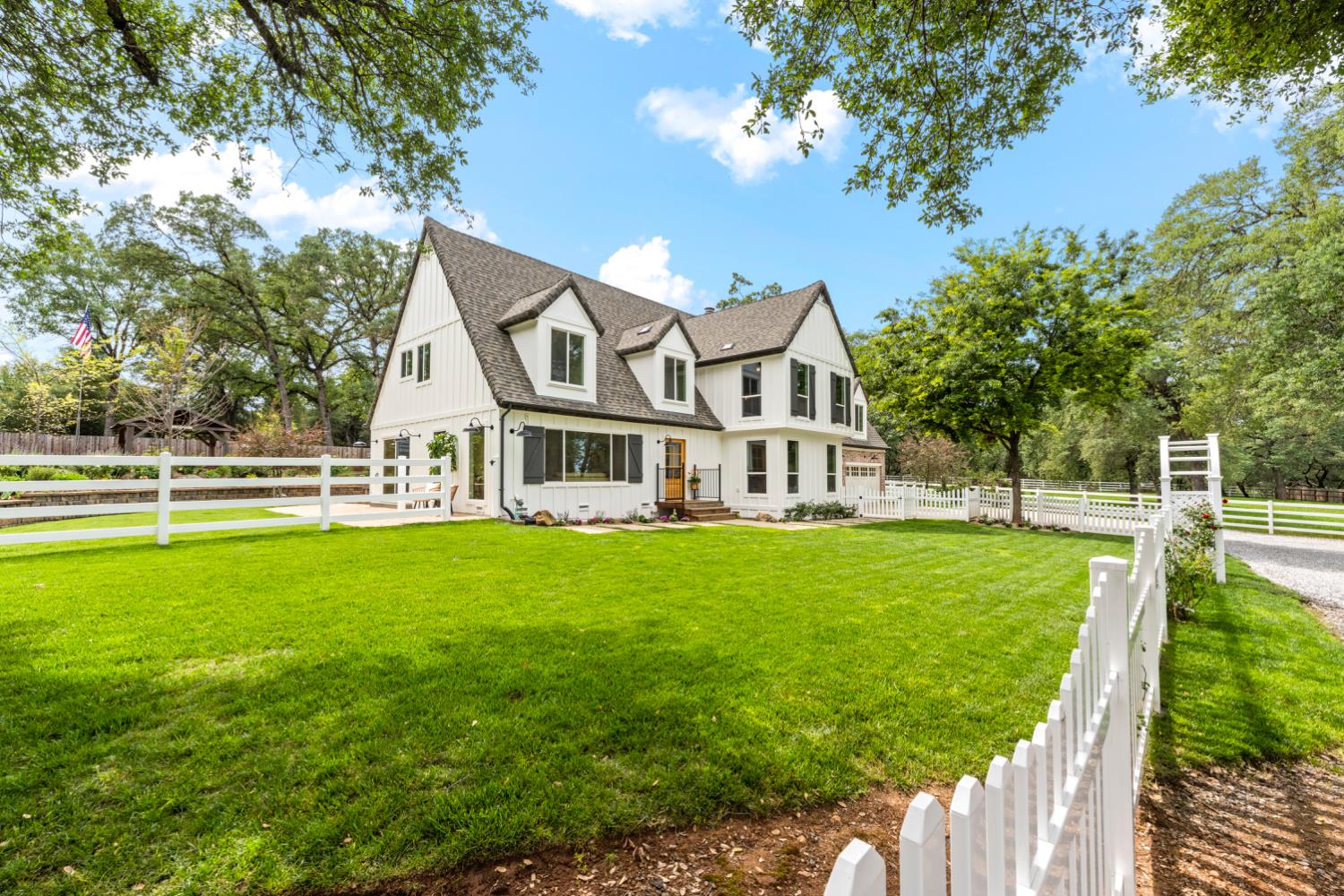 3359 Saint Ives Court