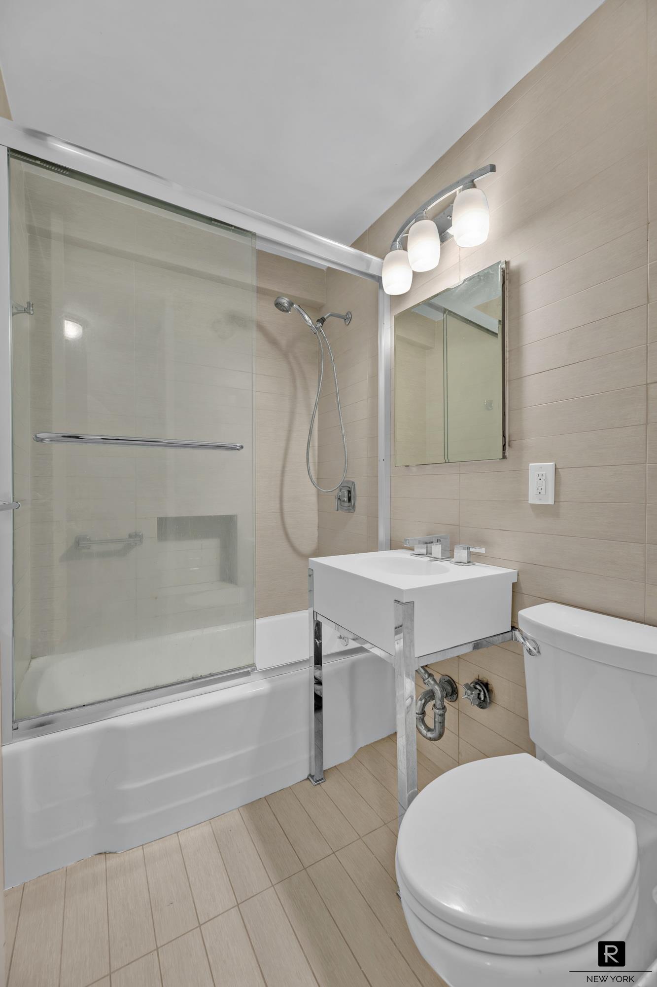 245 E 25th Street 5-A