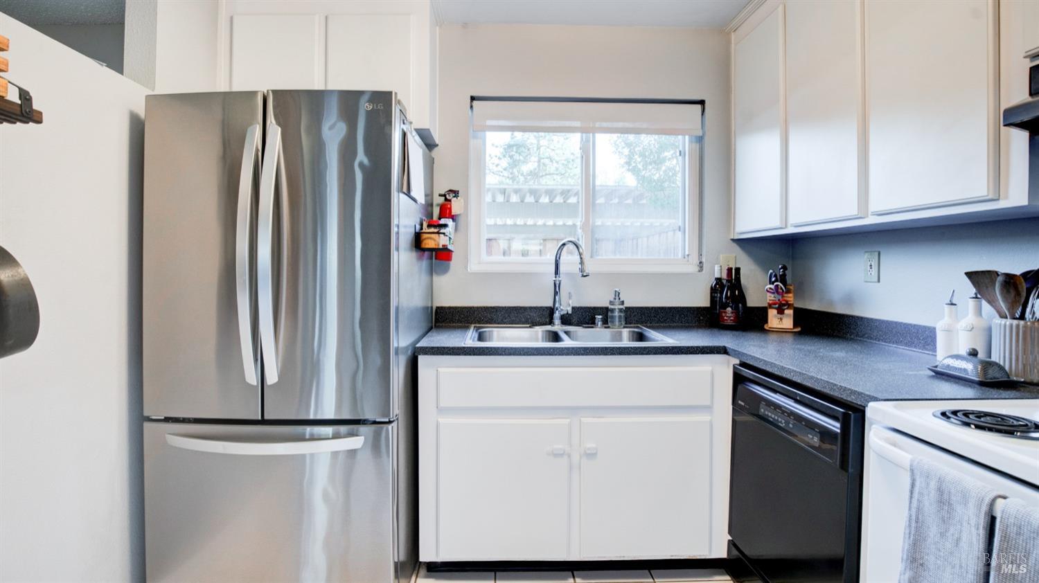 575 Racquet Club Cir