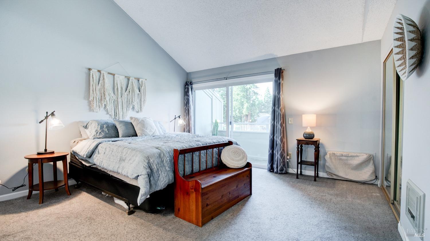 575 Racquet Club Cir