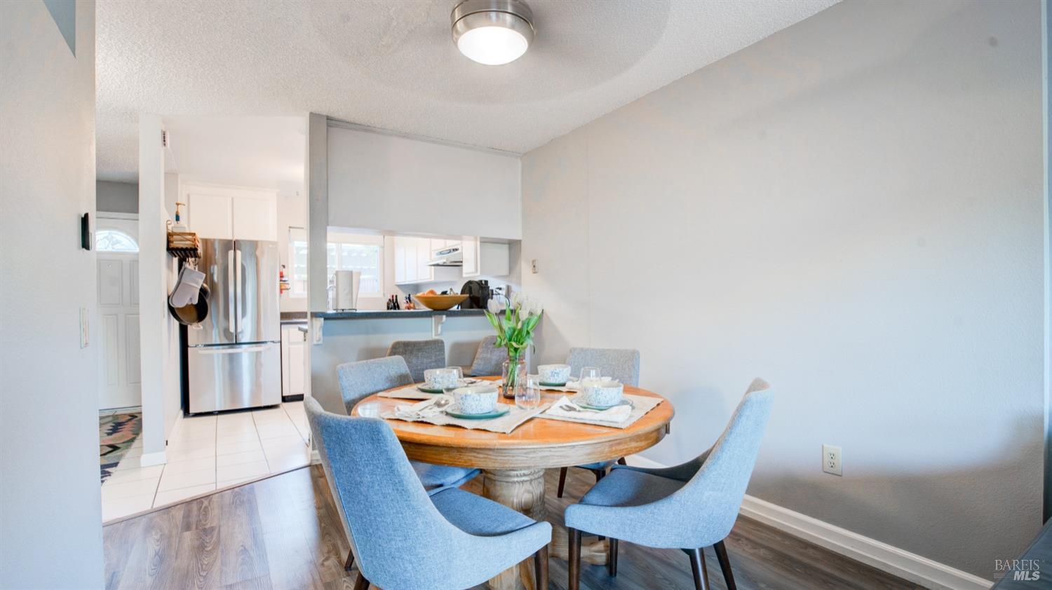 575 Racquet Club Cir