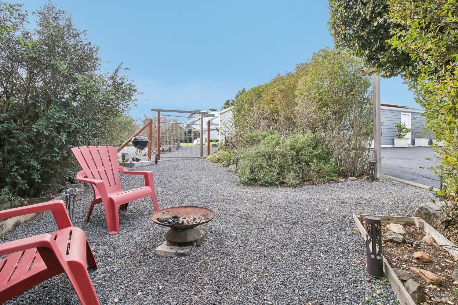 5867 Old Redwood Hwy