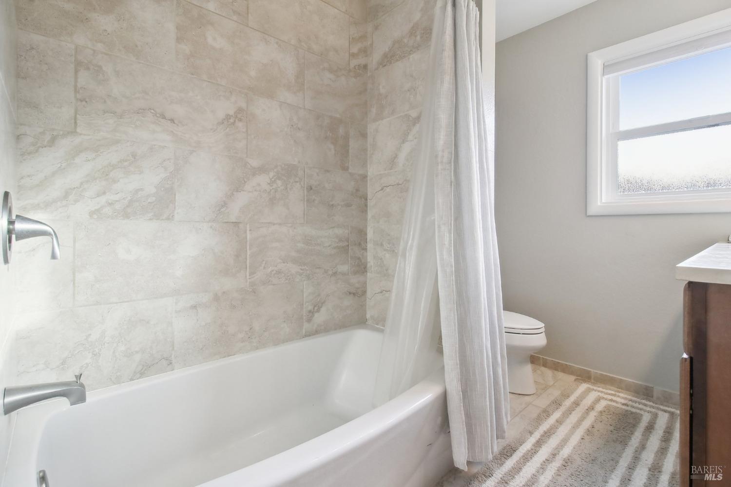 5867 Old Redwood Hwy