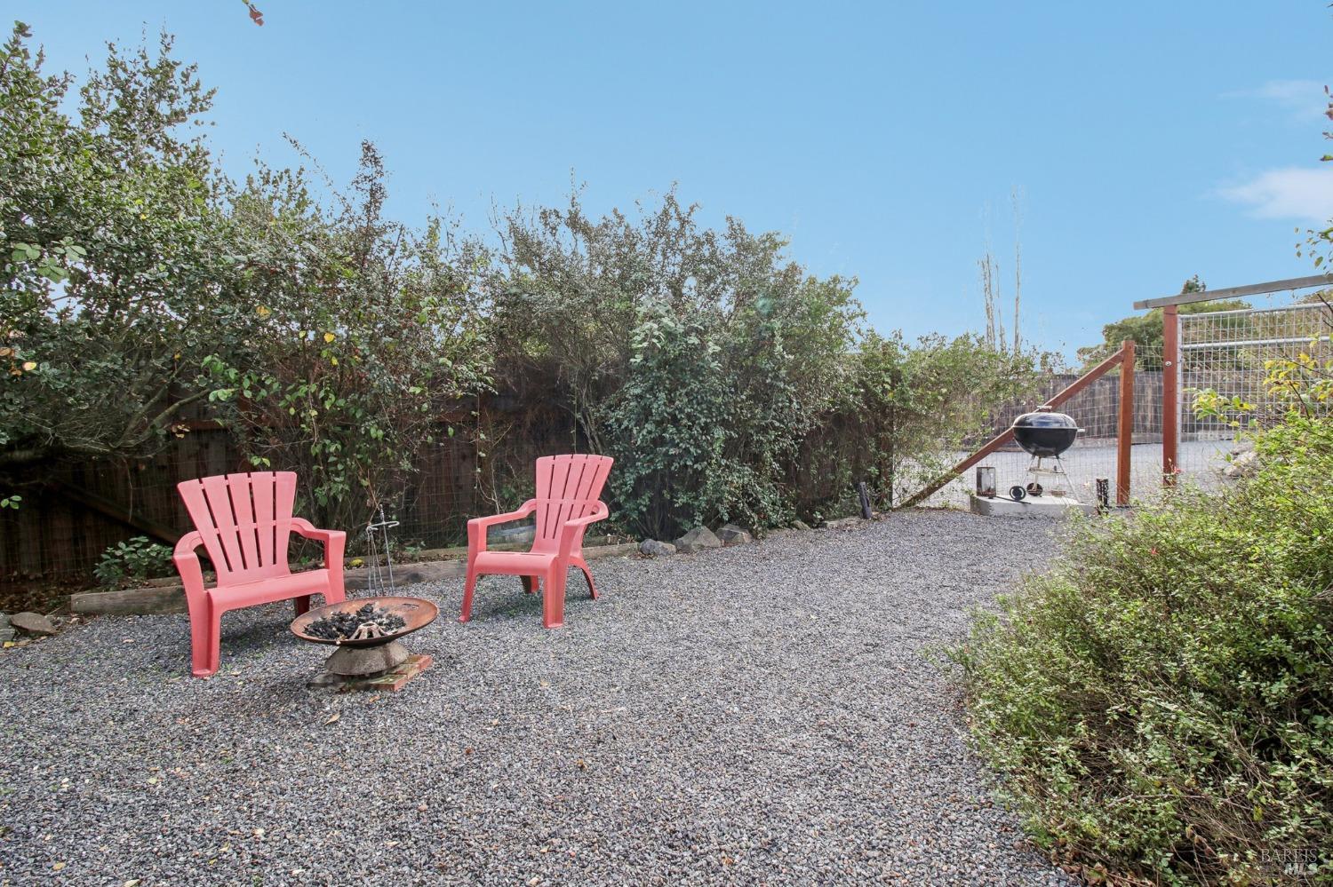 5867 Old Redwood Hwy