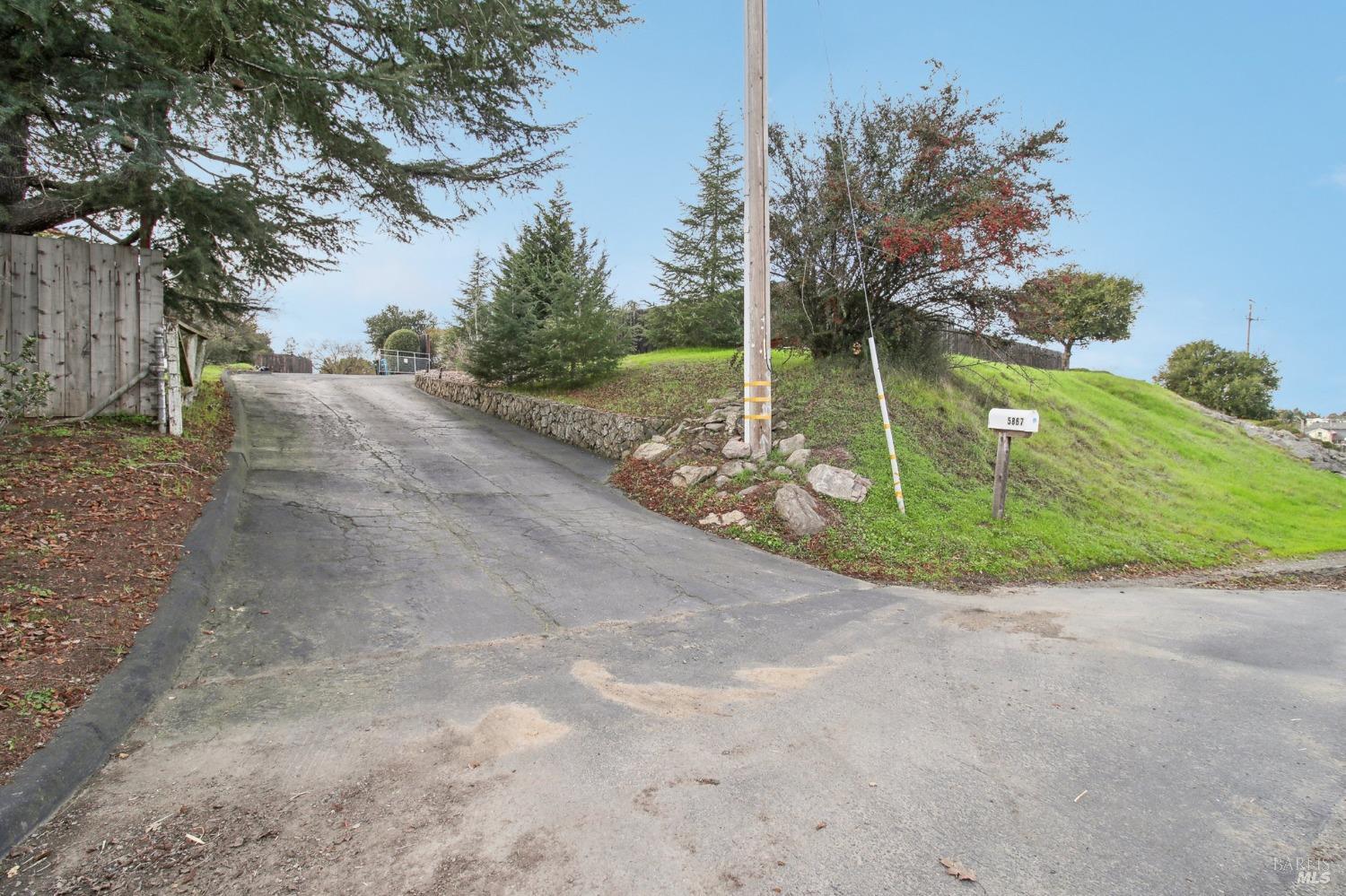 5867 Old Redwood Hwy