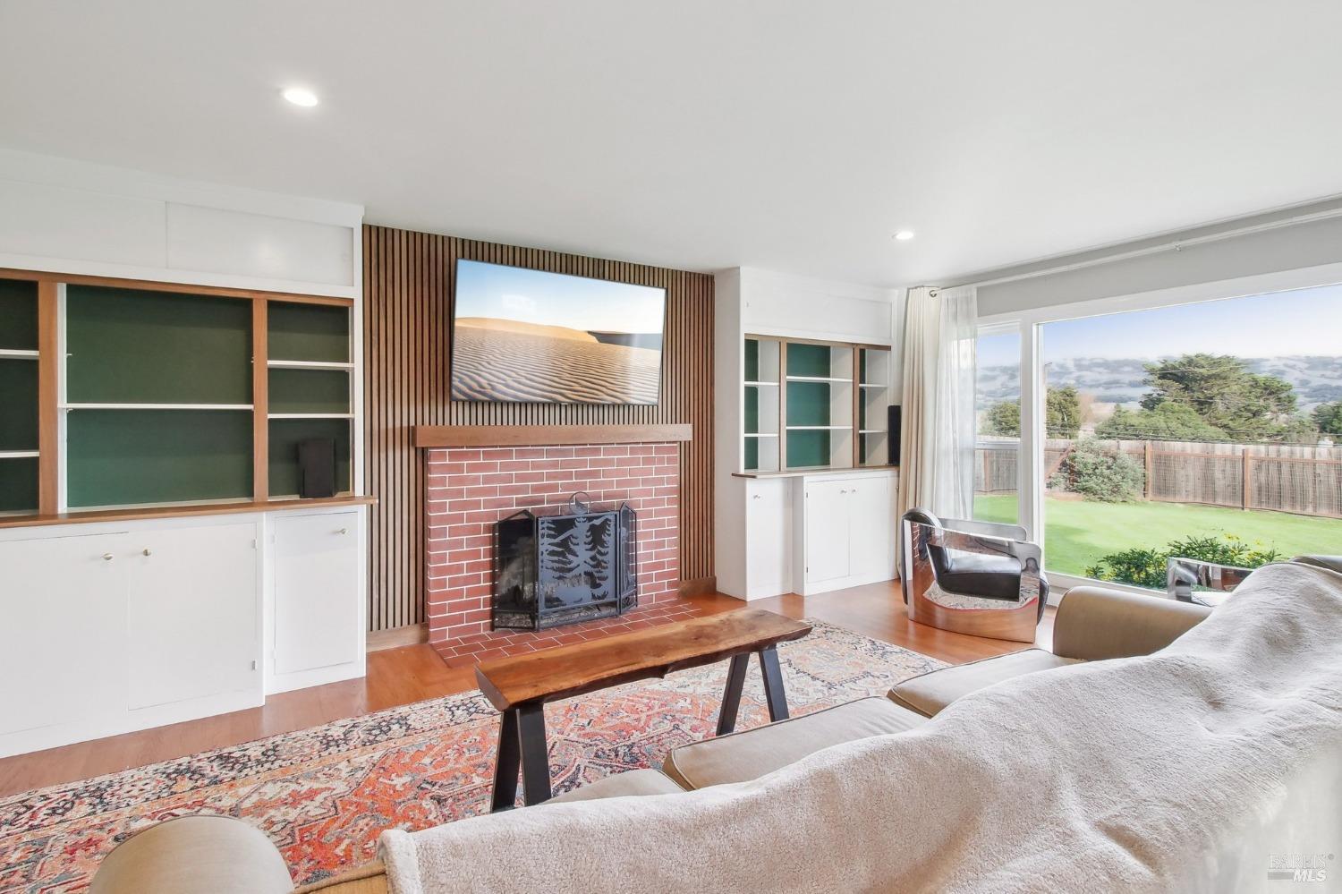 5867 Old Redwood Hwy